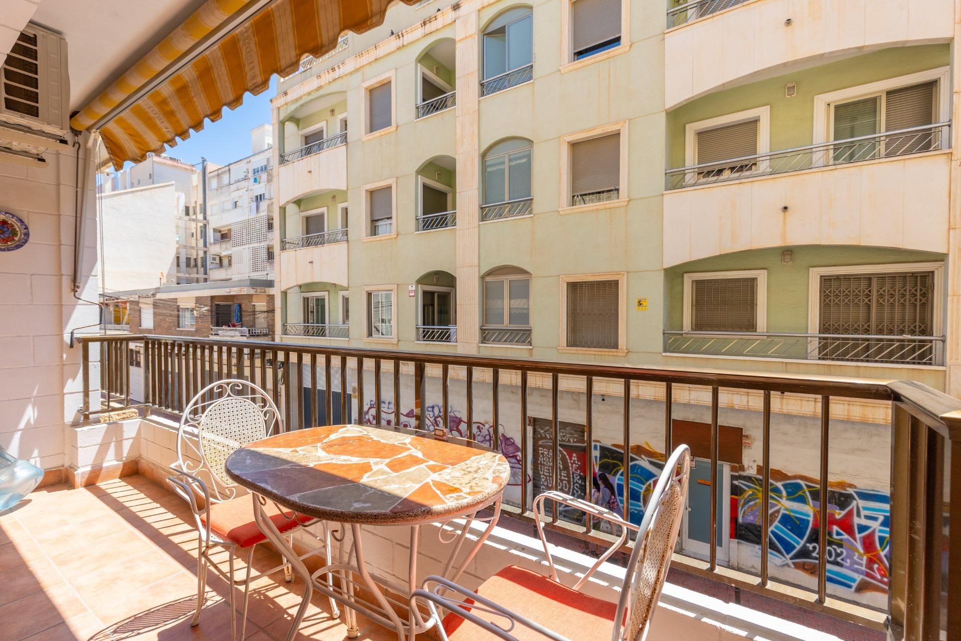 Reventa - Apartamento / piso - Torrevieja - Paseo maritimo