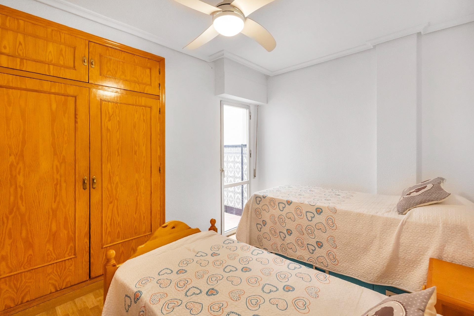 Reventa - Apartamento / piso - Torrevieja - Paseo maritimo