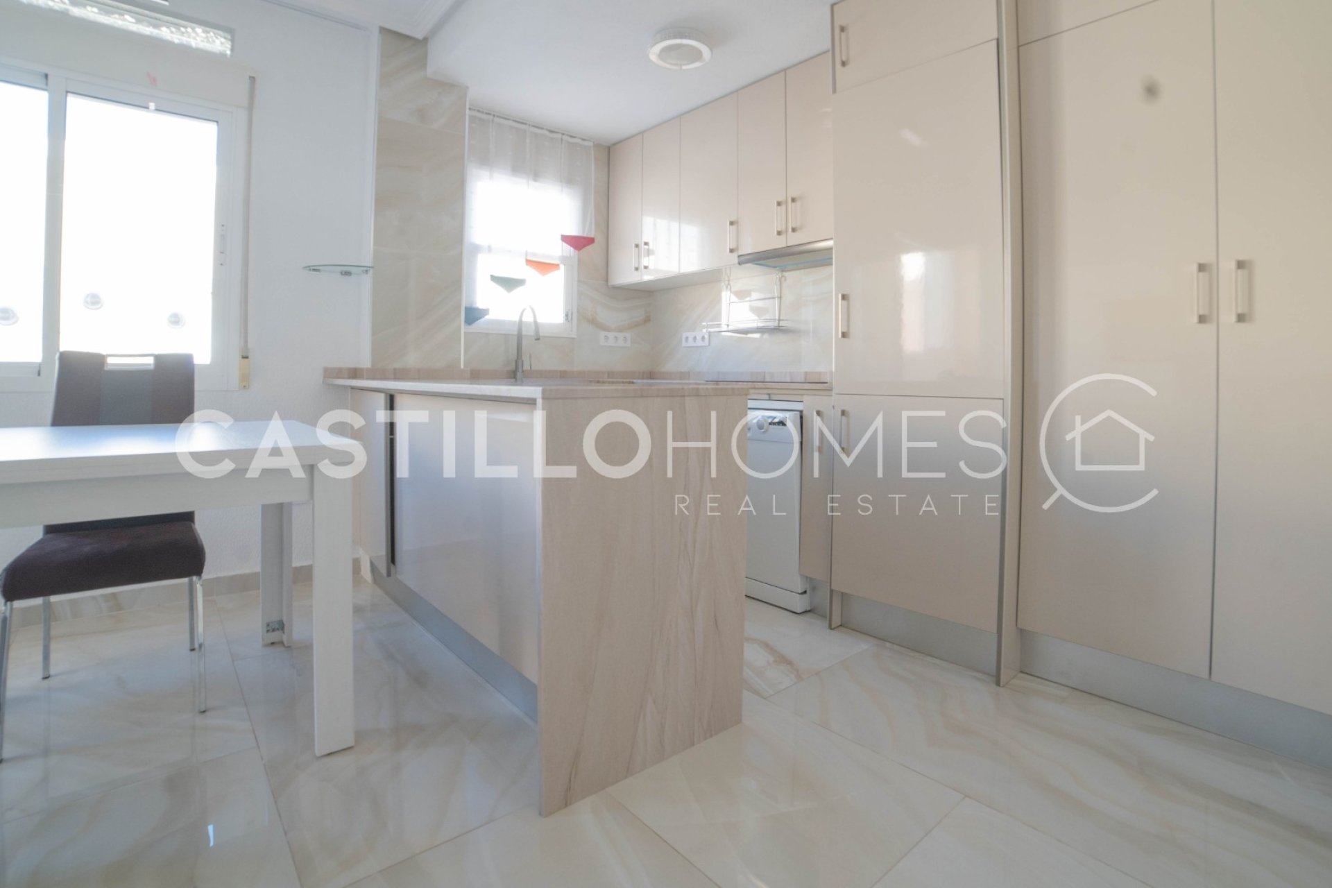 Reventa - Apartamento / piso - Torrevieja - Playa de El Cura