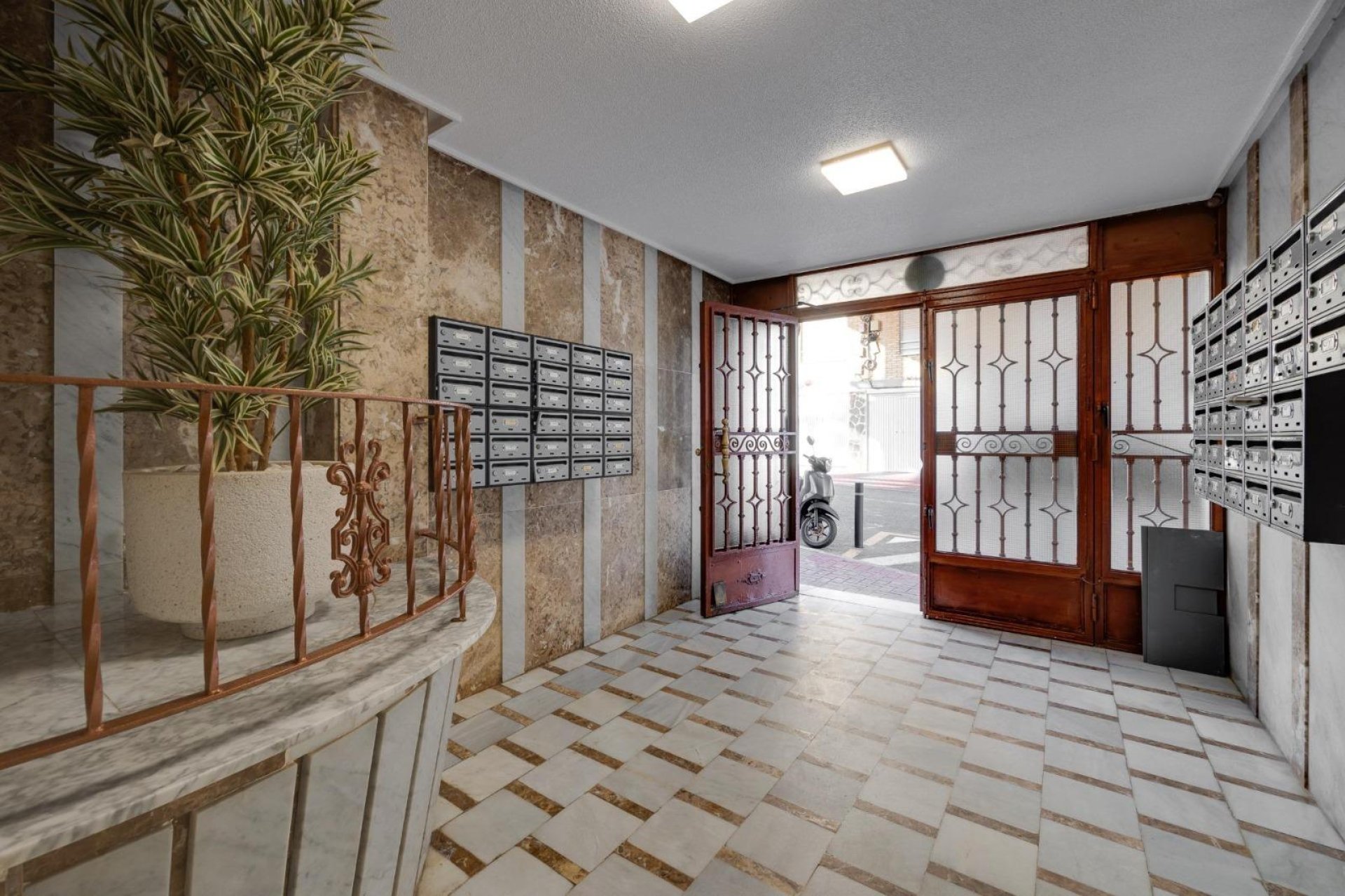 Reventa - Apartamento / piso - Torrevieja - playa de los naufragos