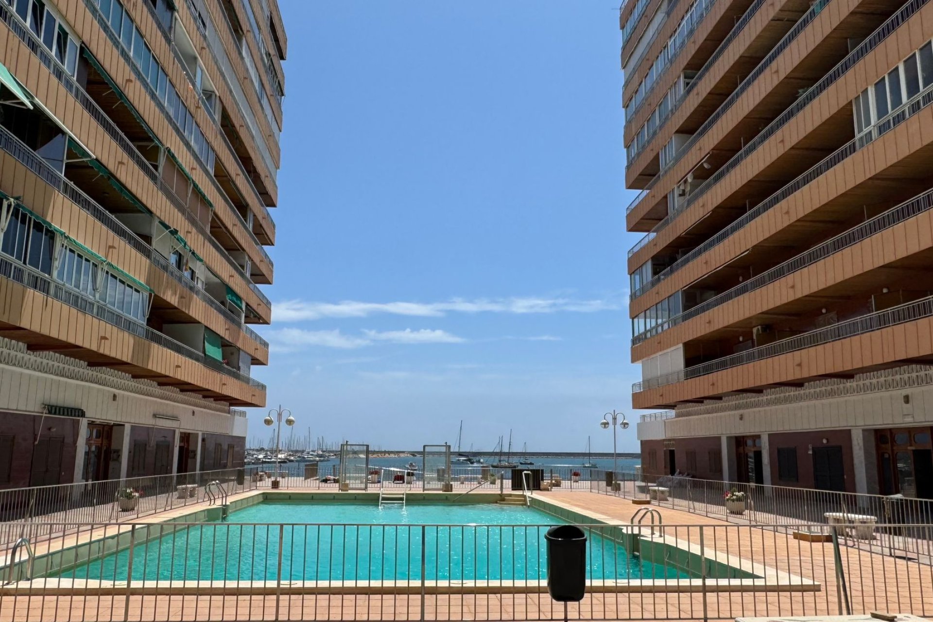 Reventa - Apartamento / piso - Torrevieja - Playa del Acequión