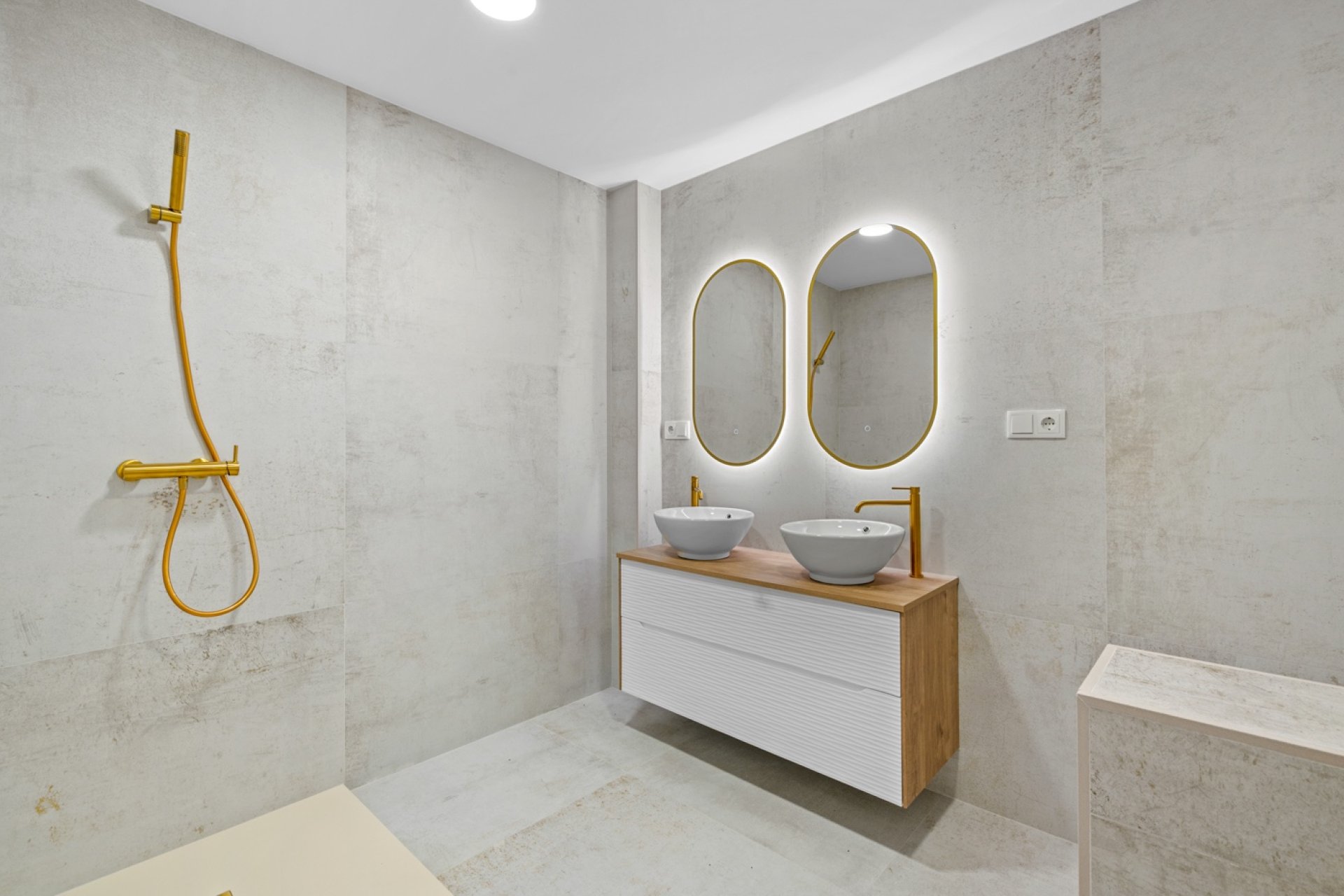 Reventa - Apartamento / piso - Torrevieja - Playa del Acequión