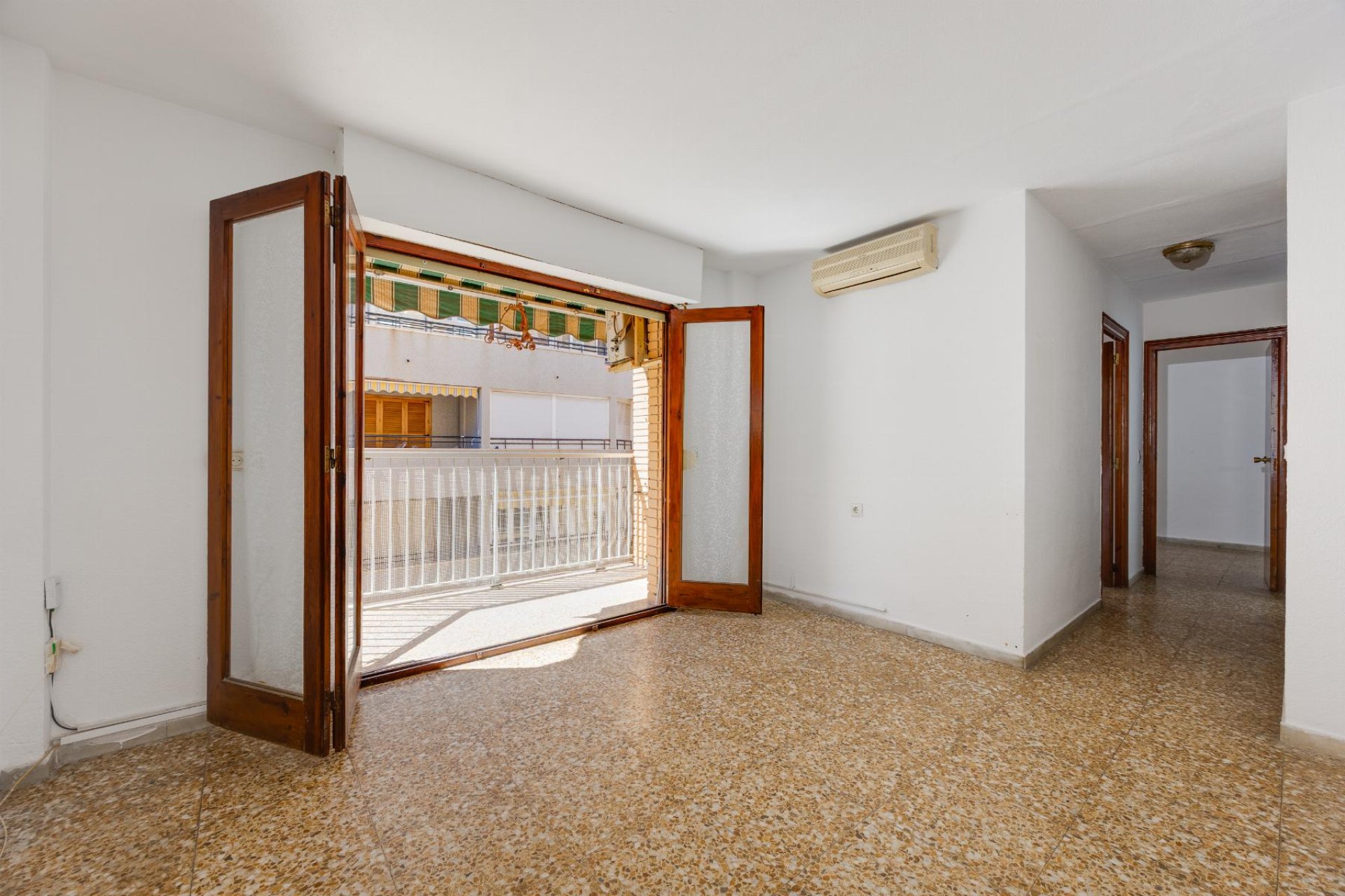 Reventa - Apartamento / piso - Torrevieja - Playa del Acequión