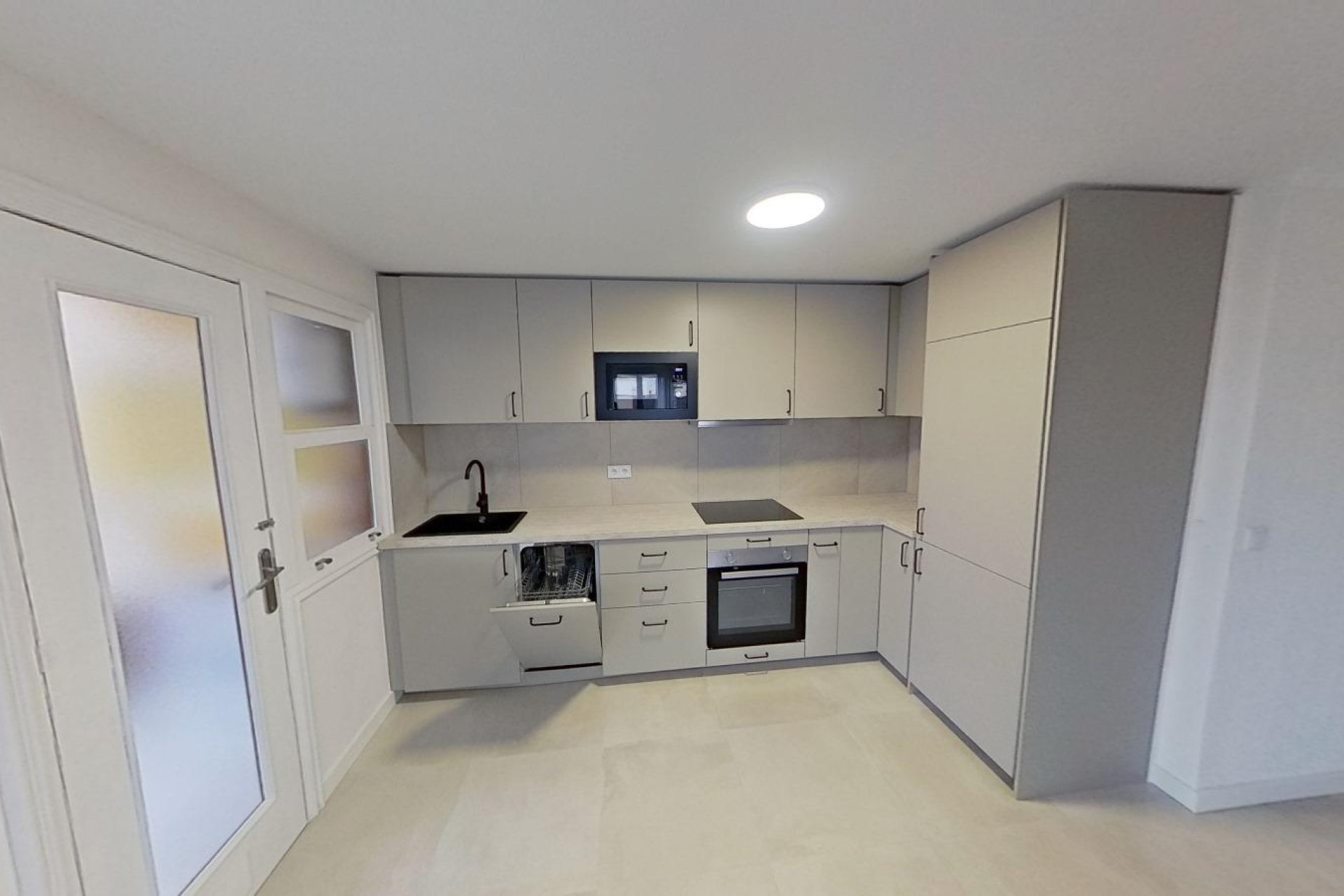 Reventa - Apartamento / piso - Torrevieja - Playa del Acequión