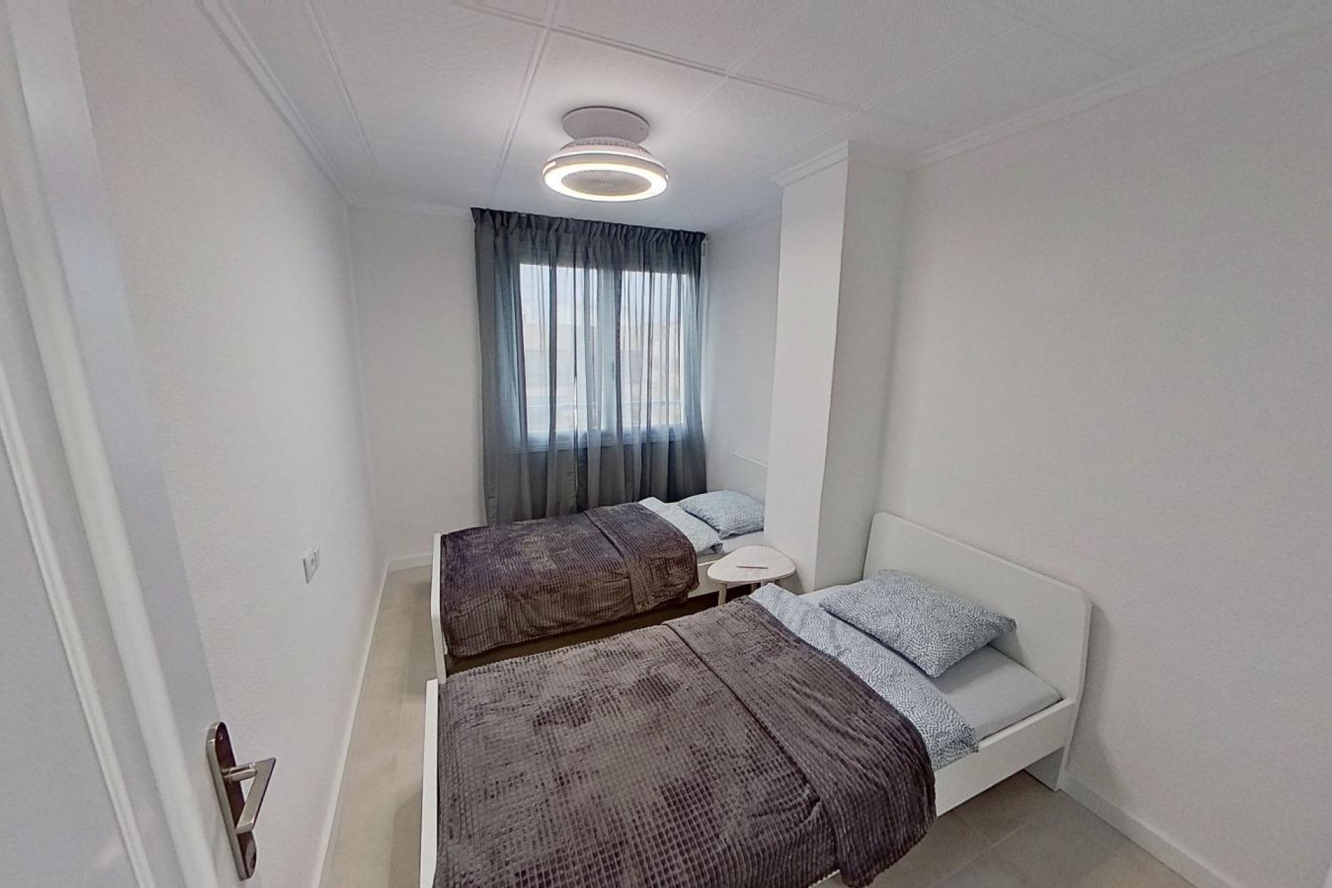 Reventa - Apartamento / piso - Torrevieja - Playa del Acequión