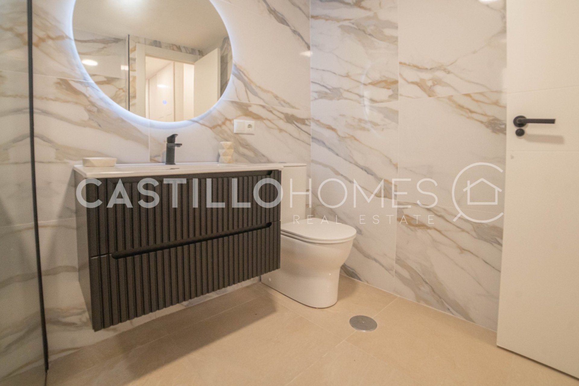 Reventa - Apartamento / piso - Torrevieja - Playa del Cura