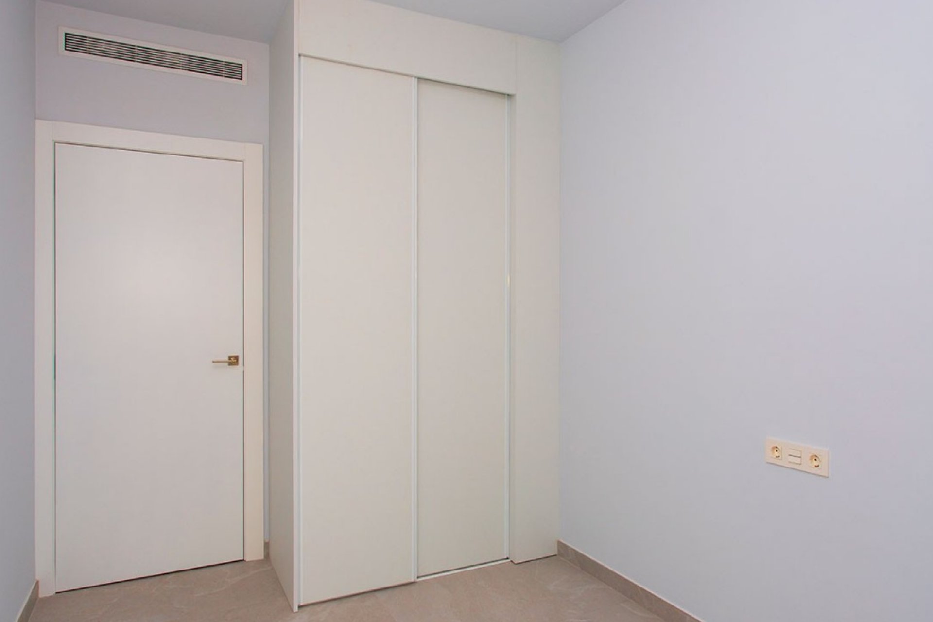 Reventa - Apartamento / piso - Torrevieja - Playa del Cura