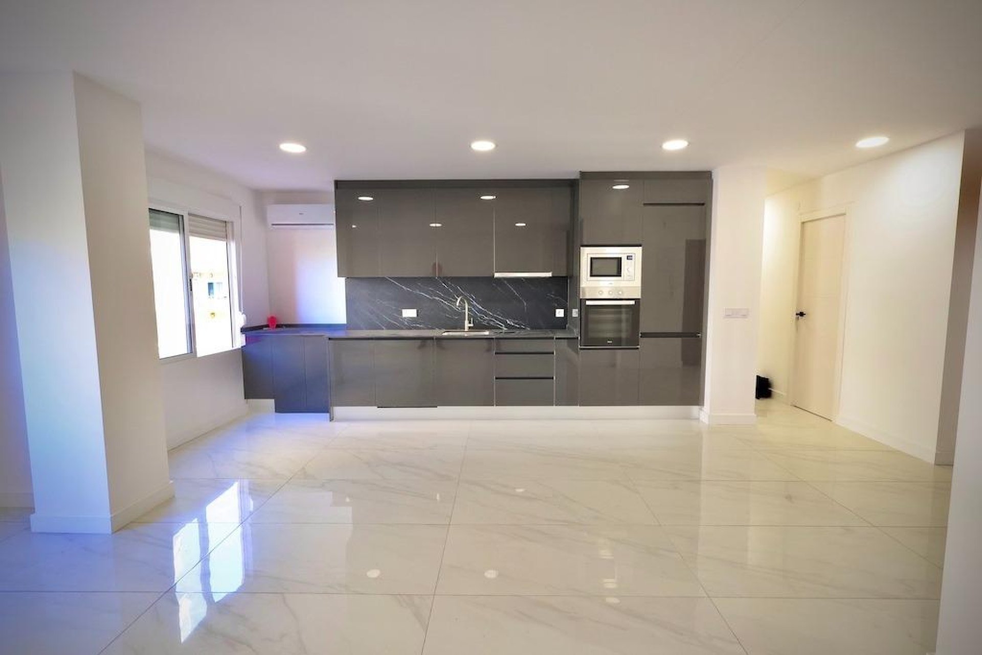 Reventa - Apartamento / piso - Torrevieja - Playa del cura