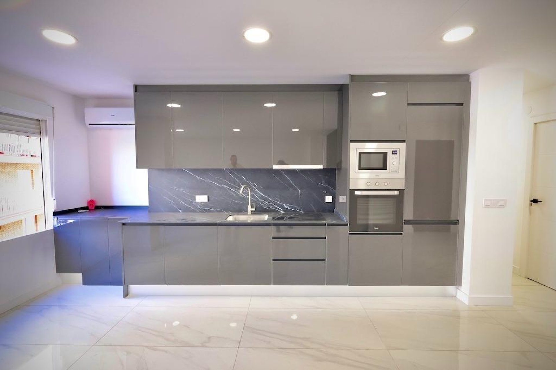 Reventa - Apartamento / piso - Torrevieja - Playa del cura