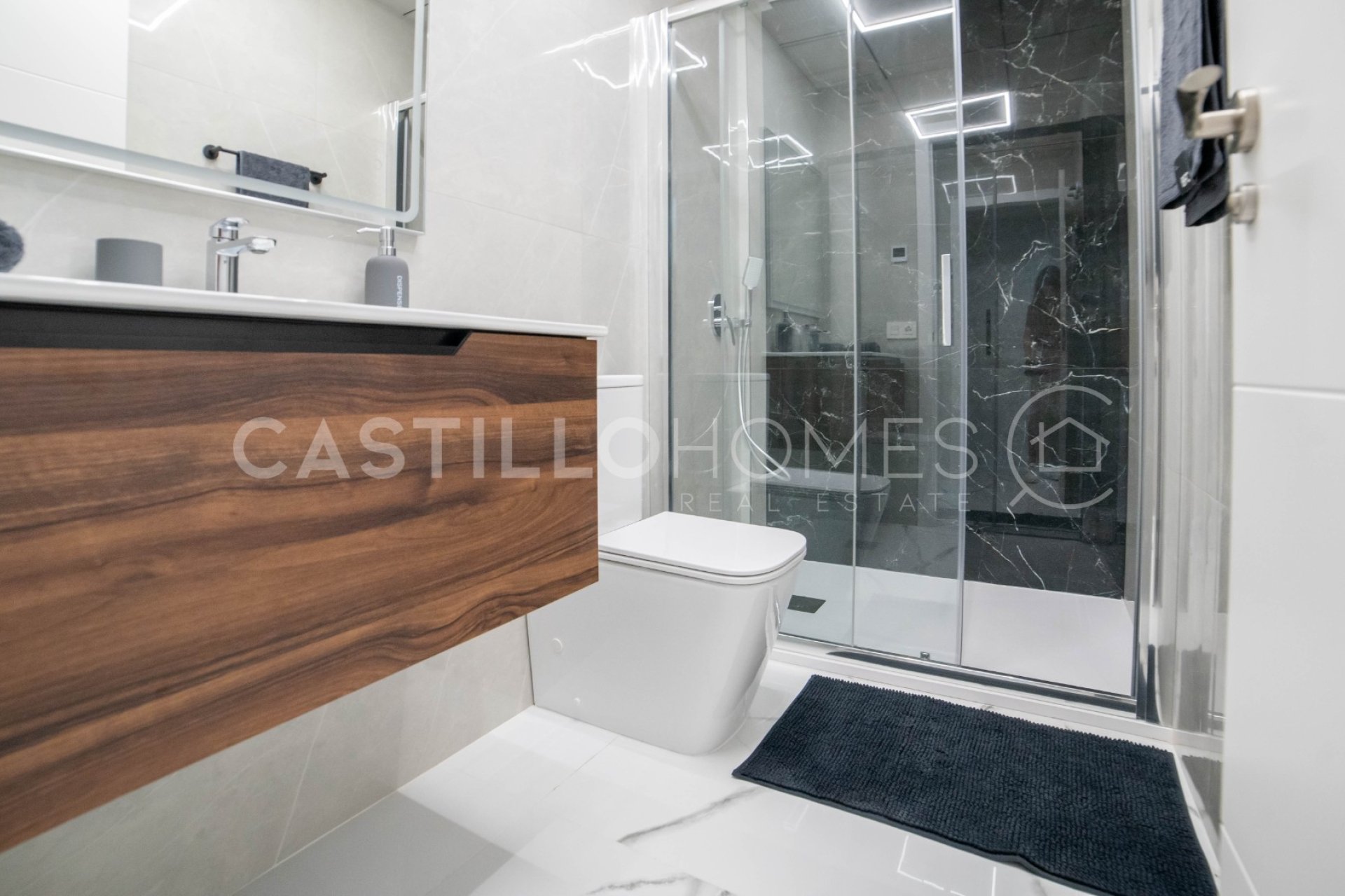 Reventa - Apartamento / piso - Torrevieja - Playa del Cura
