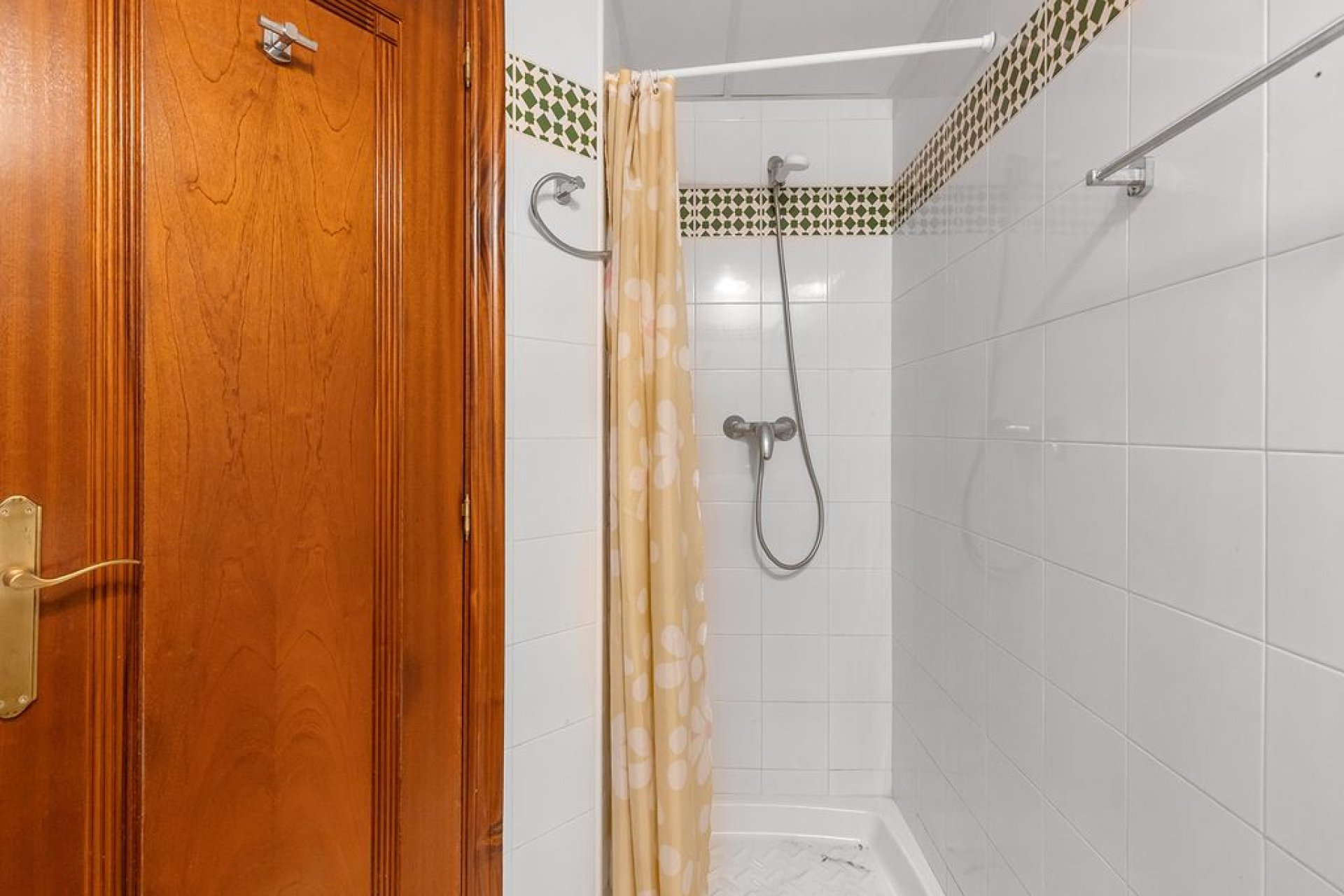 Reventa - Apartamento / piso - Torrevieja - Urb. Rosaleda