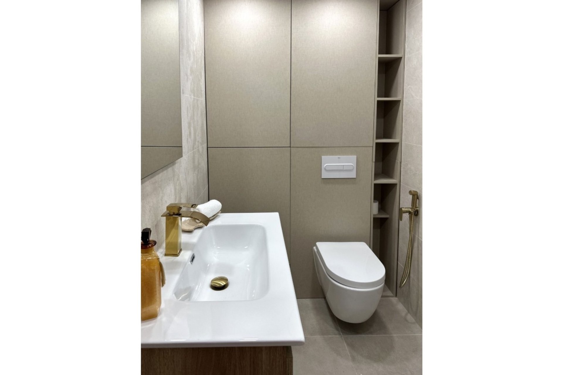 Reventa - Apartamento / piso - Torrevieja