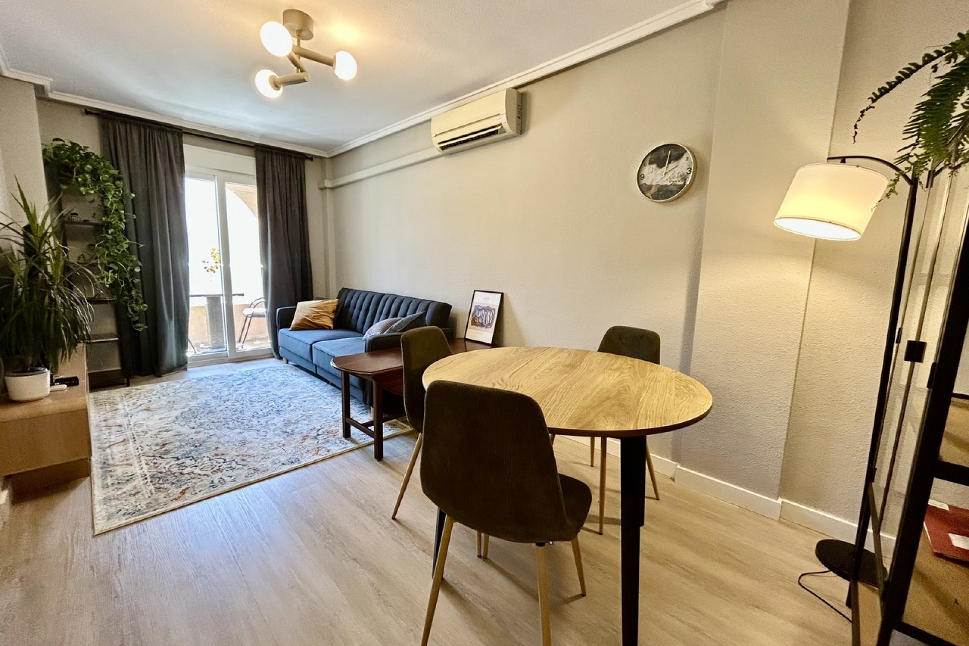Reventa - Apartamento / piso - Torrevieja
