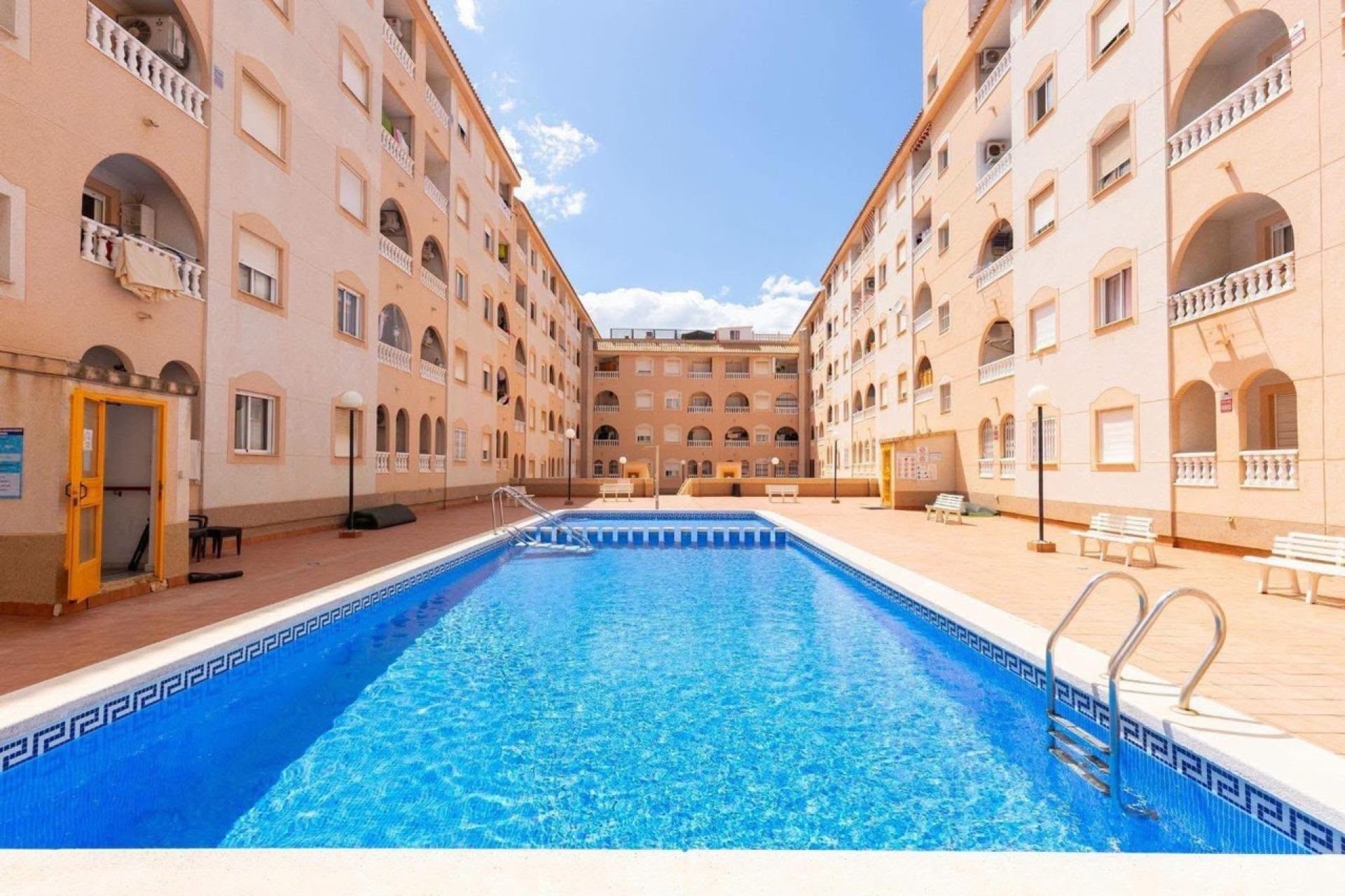 Reventa - Apartamento / piso - Torrevieja