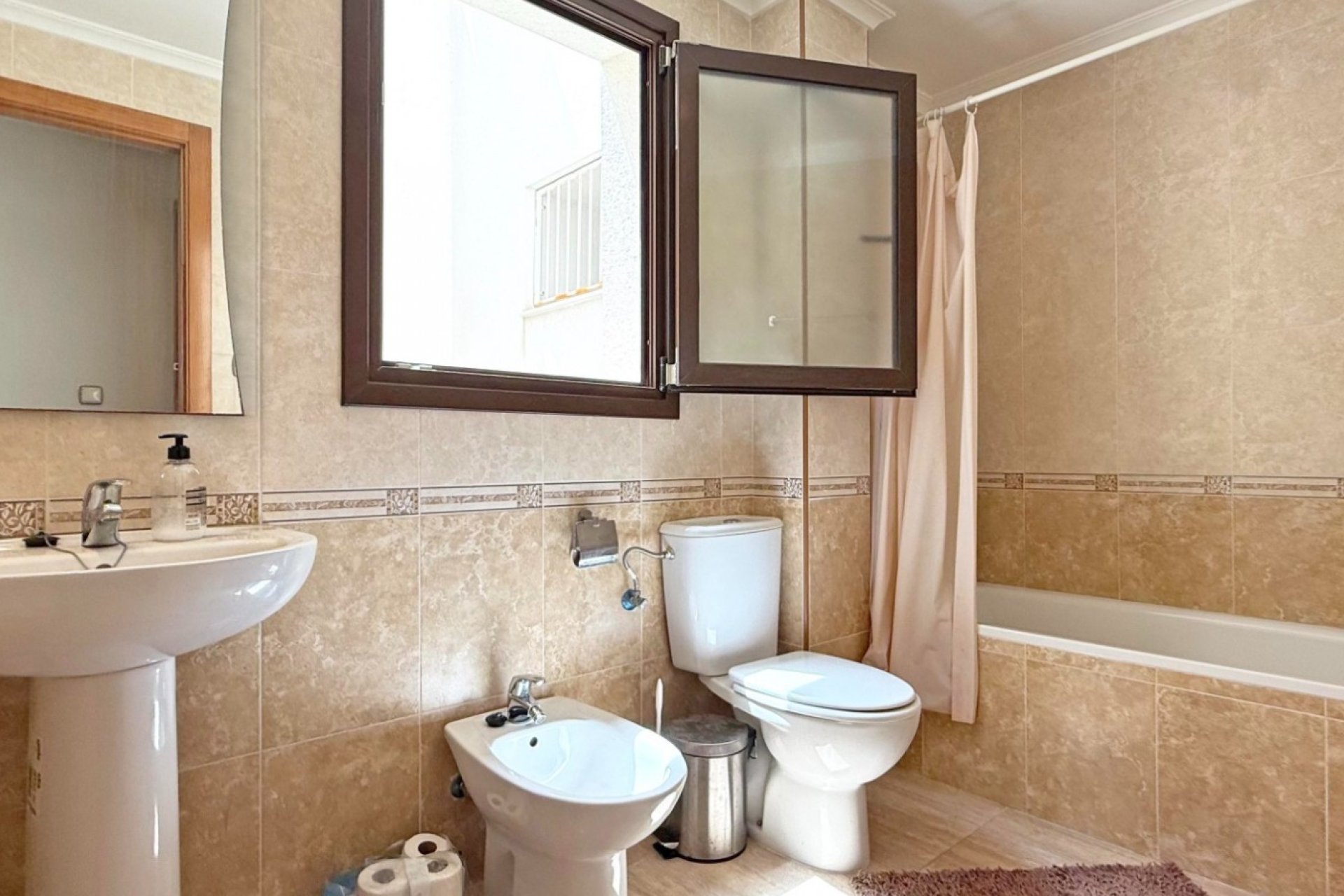 Reventa - Apartamento / piso - Torrevieja