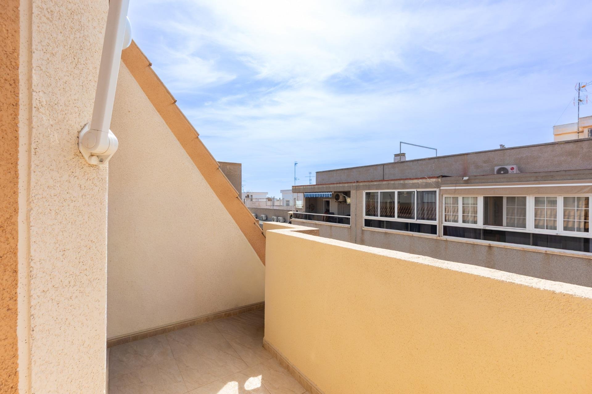 Reventa - Ático - Torrevieja - Estacion de autobuses