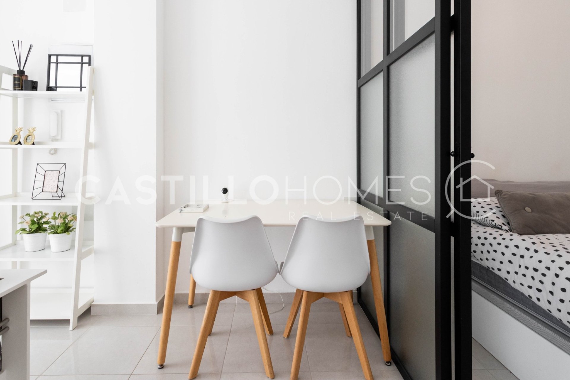 Reventa - Estudio - Torrevieja - Centro