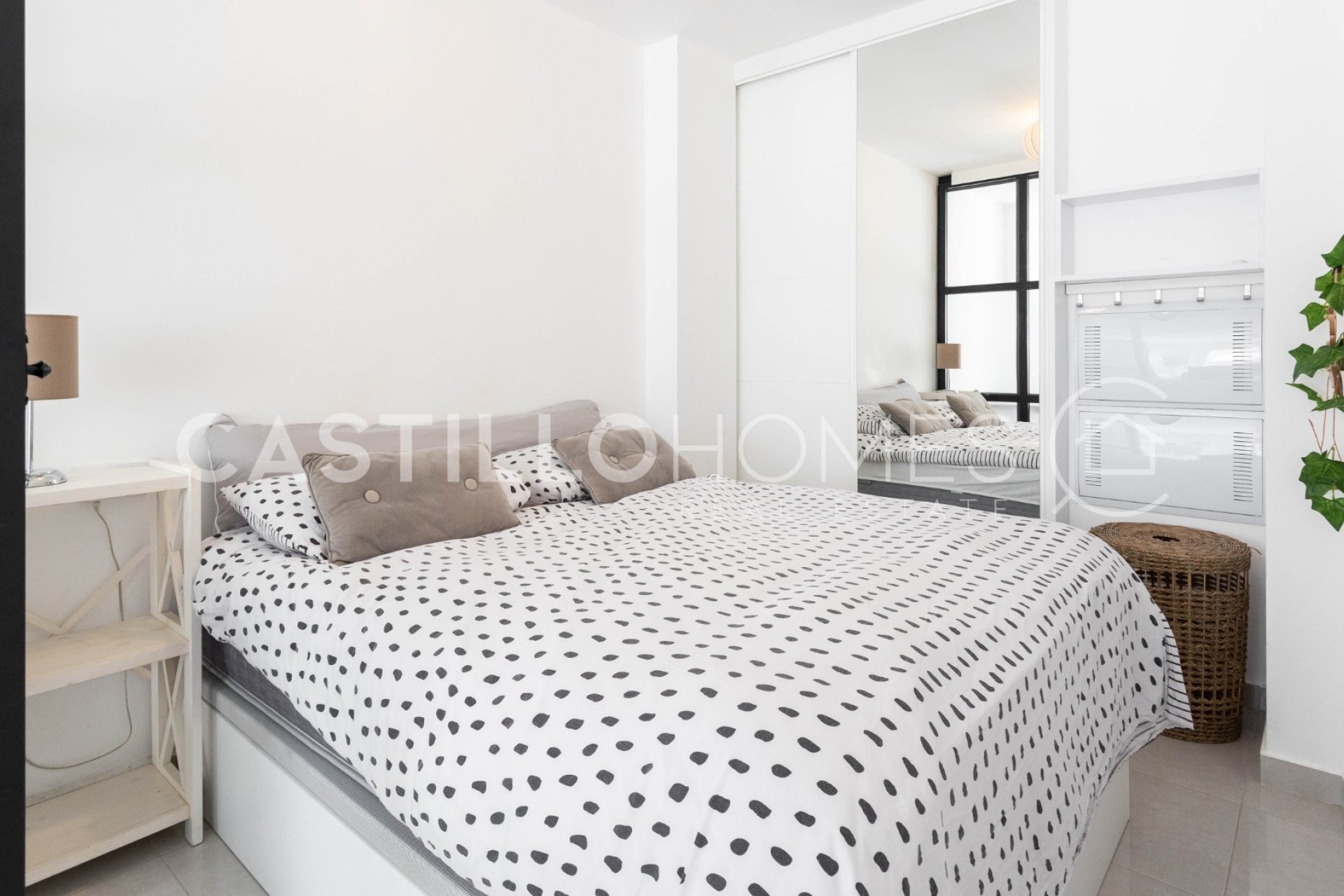 Reventa - Estudio - Torrevieja - Centro