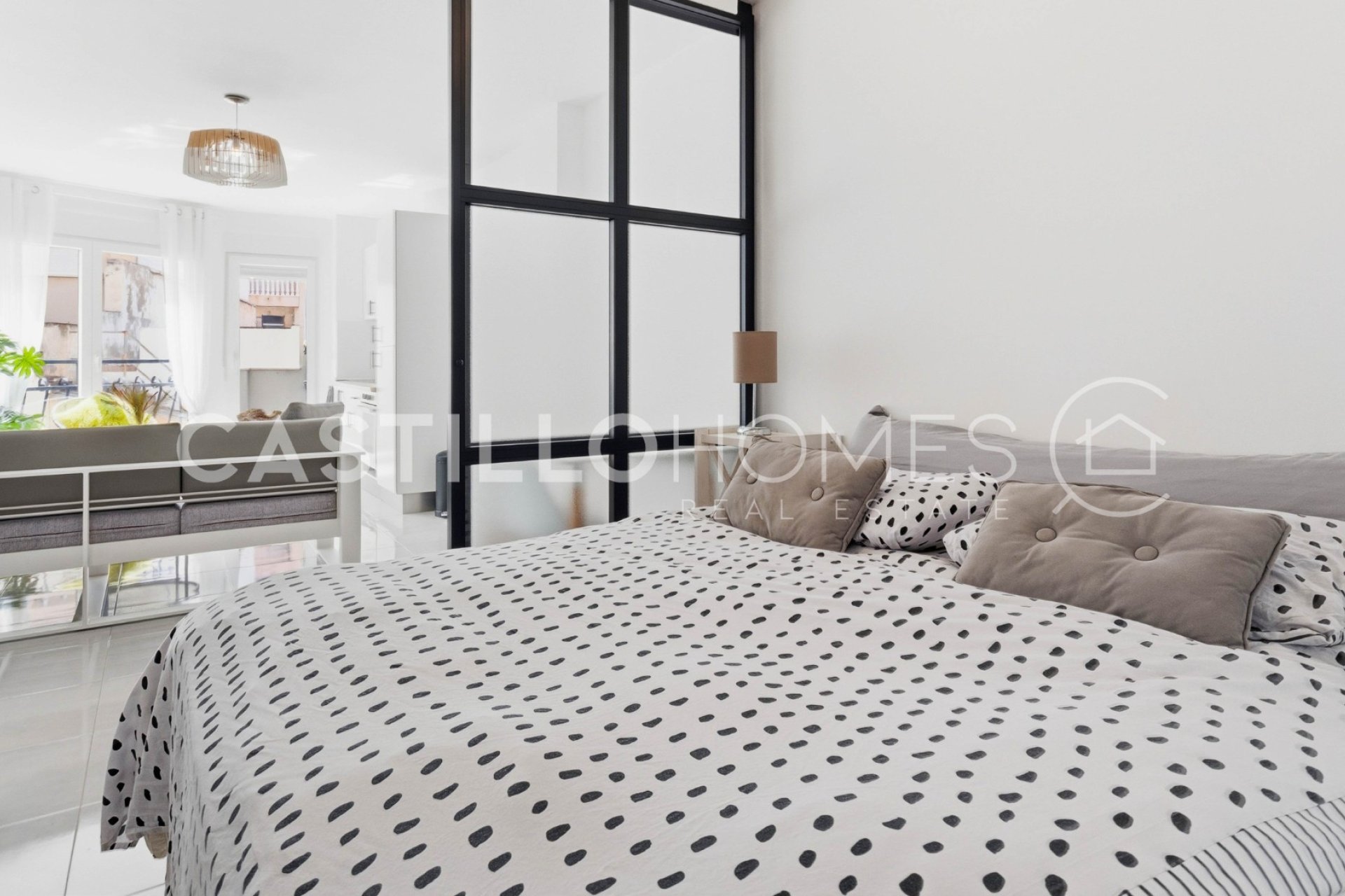 Reventa - Estudio - Torrevieja - Centro