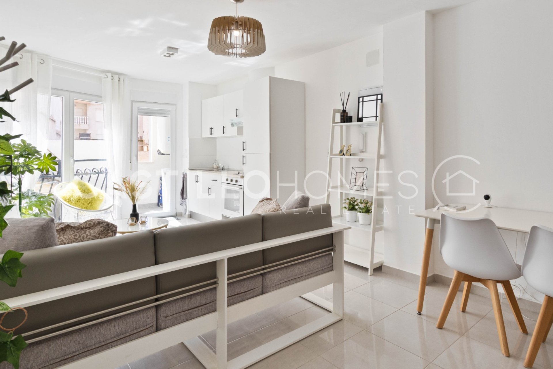 Reventa - Estudio - Torrevieja - Centro