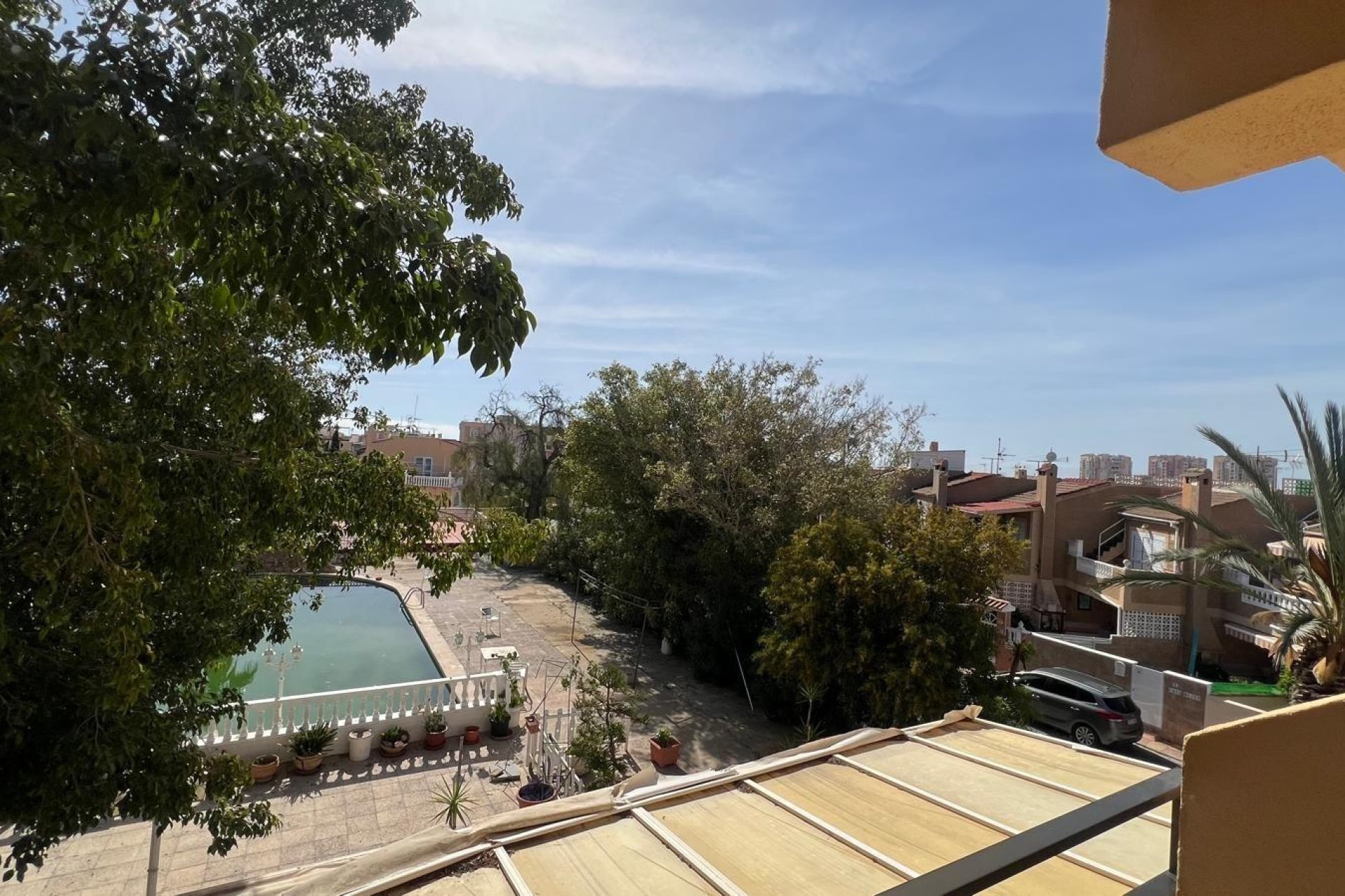 Reventa - Estudio - Torrevieja - Urb. Rosaleda