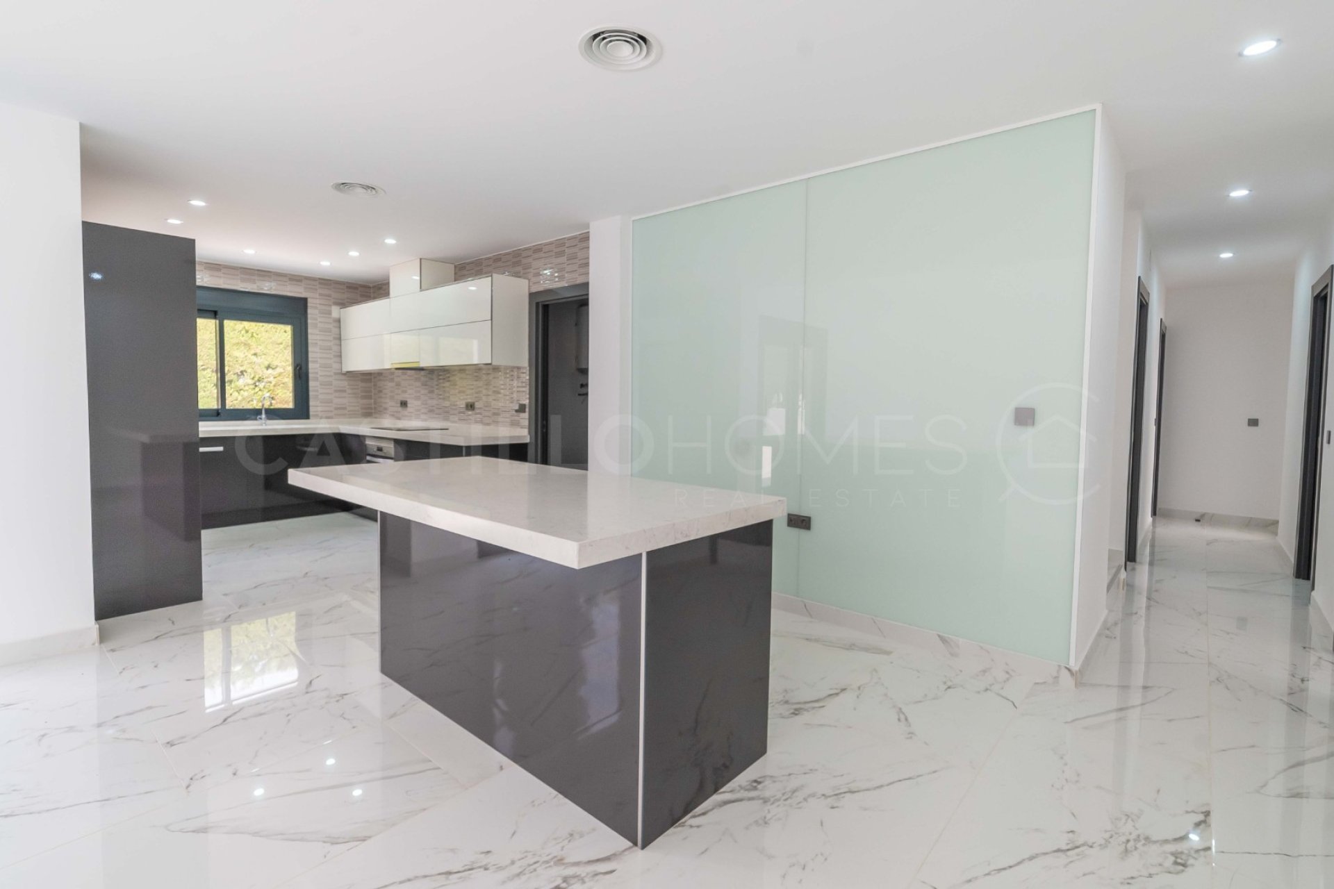 Reventa - Villa - Alicante - Campoamor