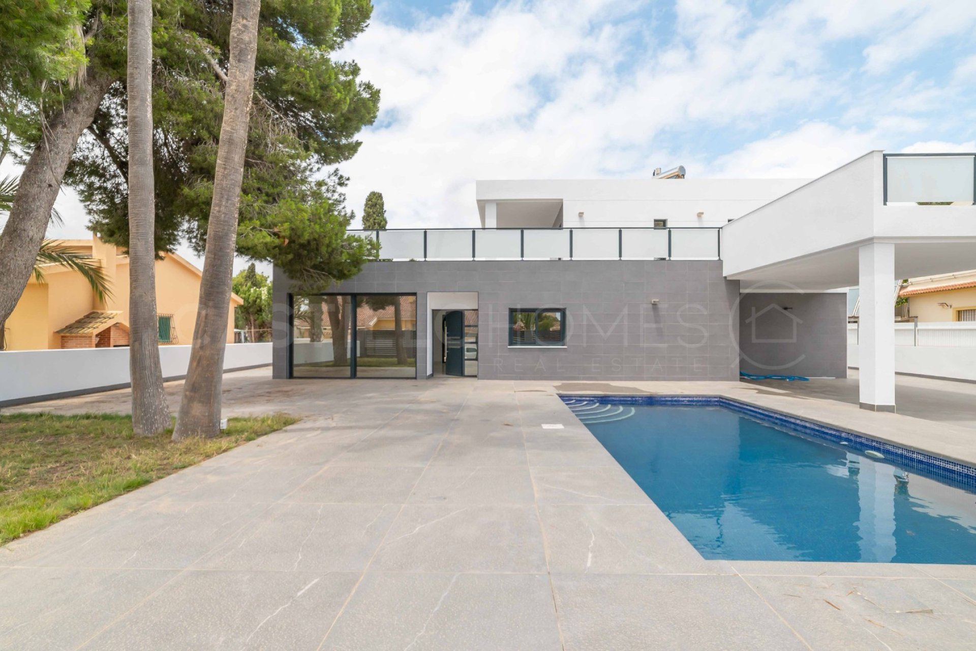 Reventa - Villa - Alicante - Campoamor