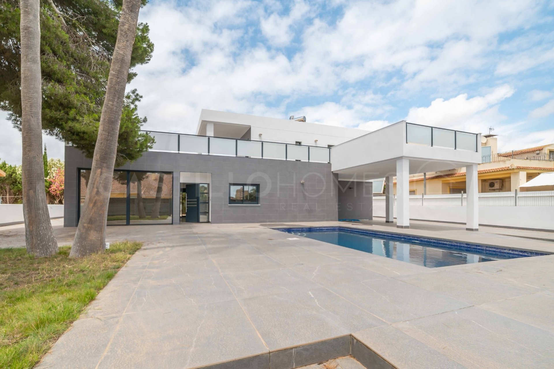 Reventa - Villa - Alicante - Campoamor