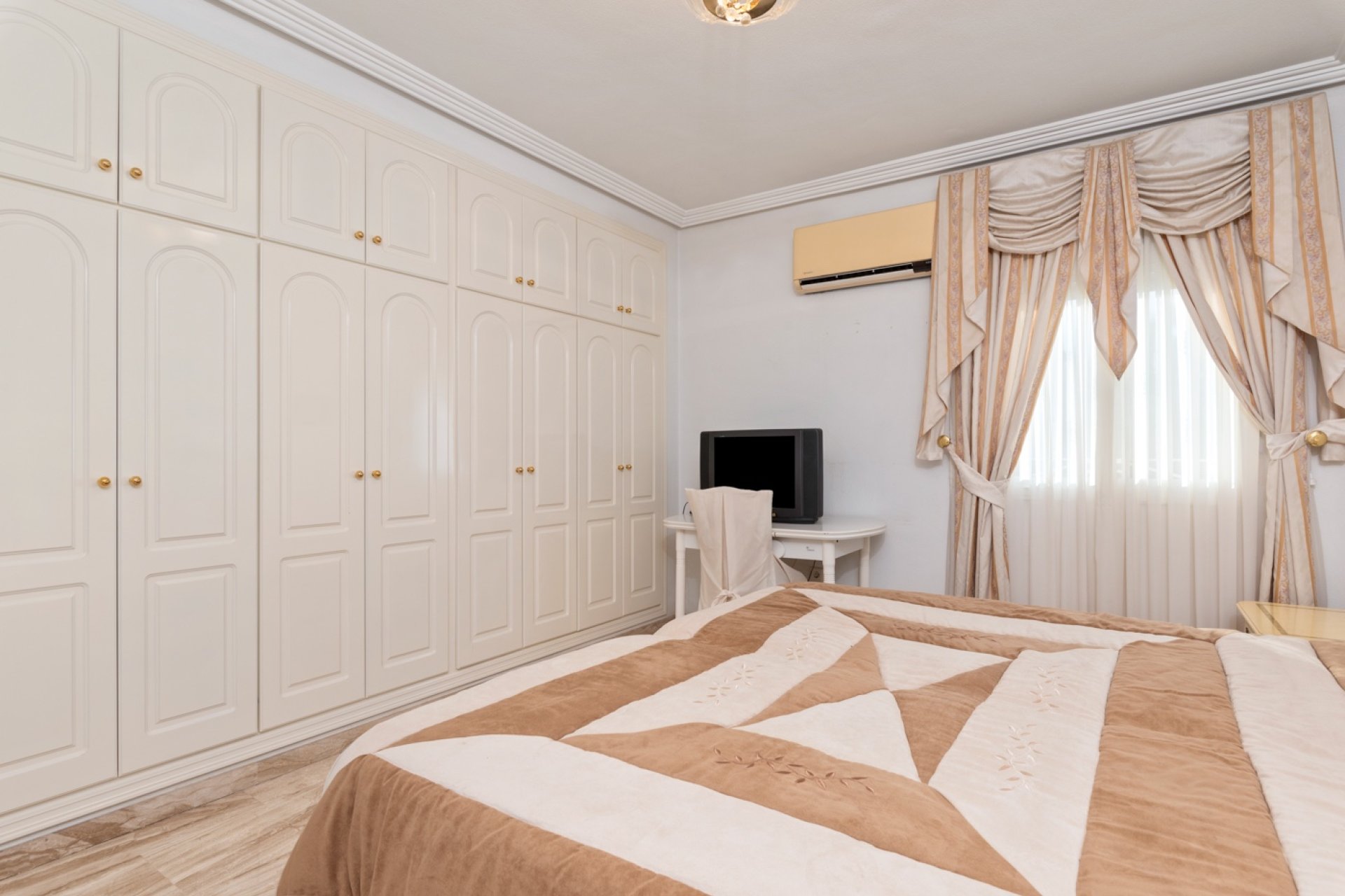 Reventa - Villa - Ciudad Quesada - Doña pepa