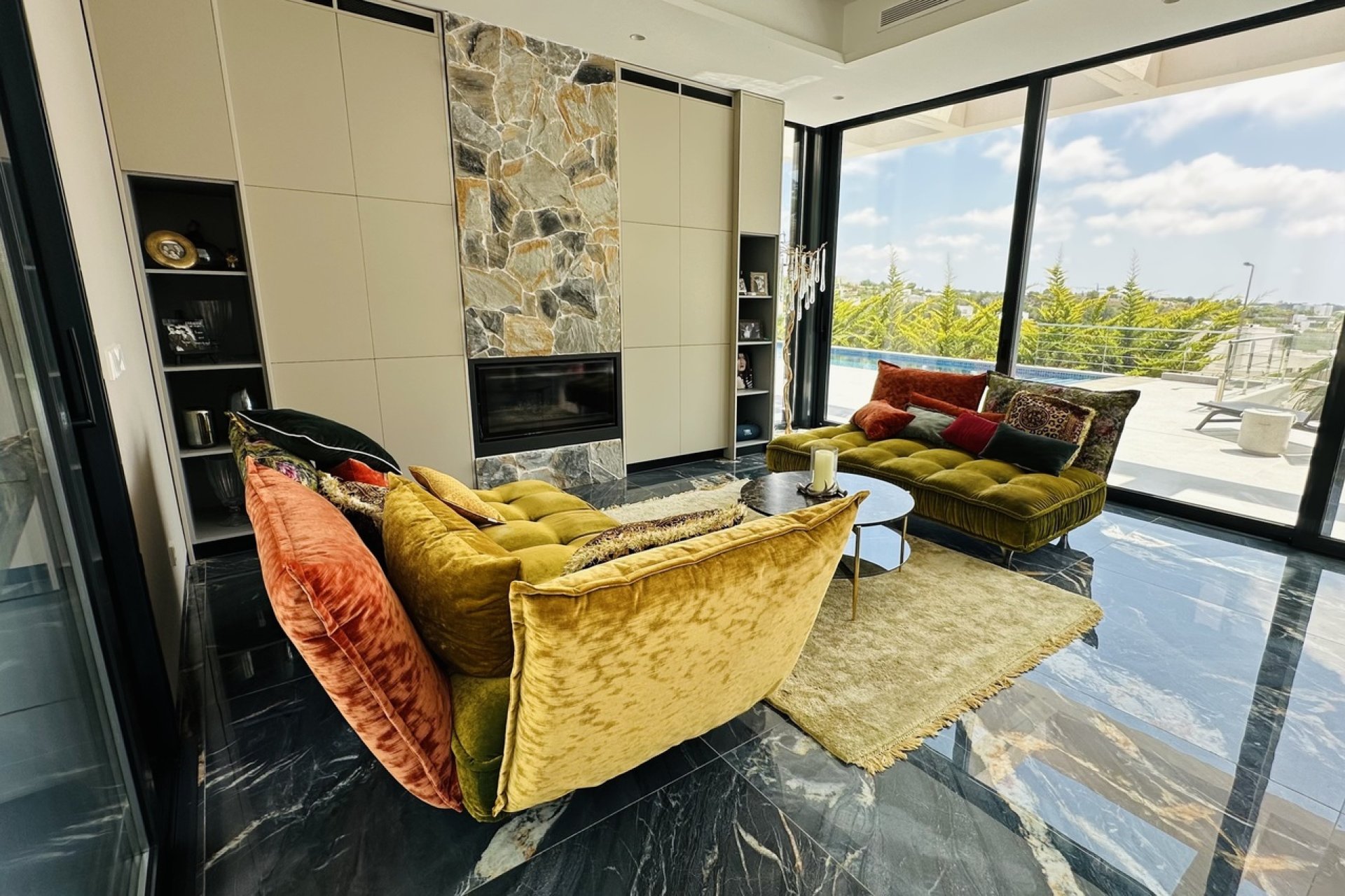 Reventa - Villa - Las Colinas Golf Resort