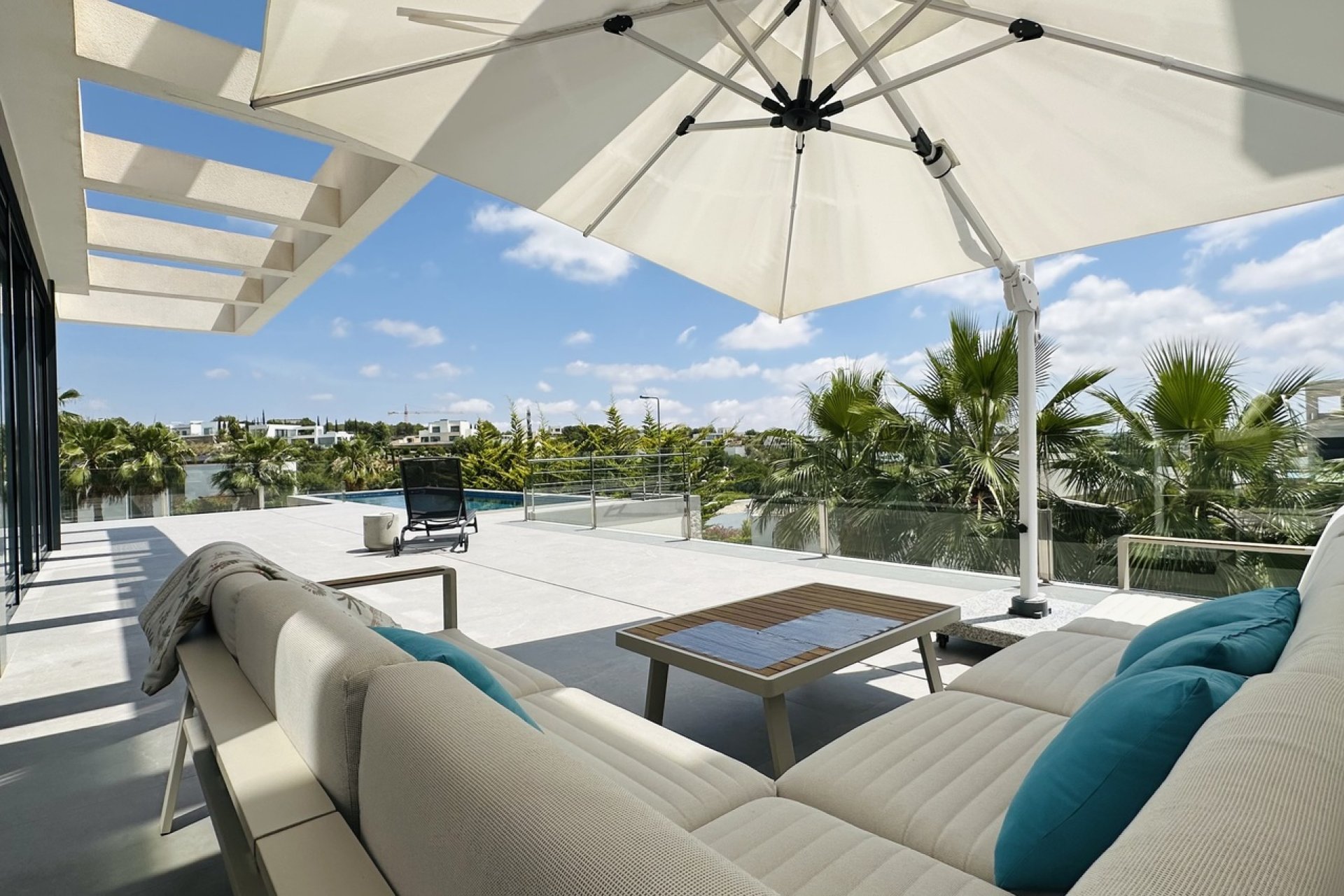 Reventa - Villa - Las Colinas Golf Resort