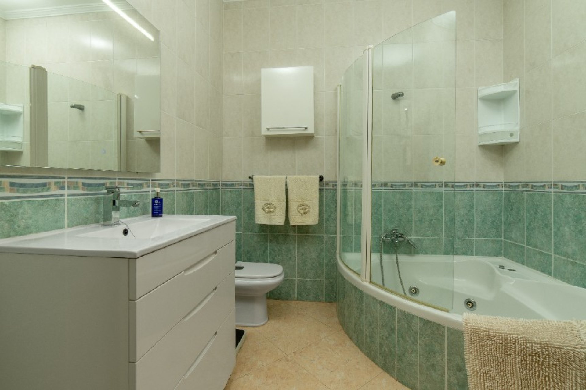 Reventa - Villa - Los Altos