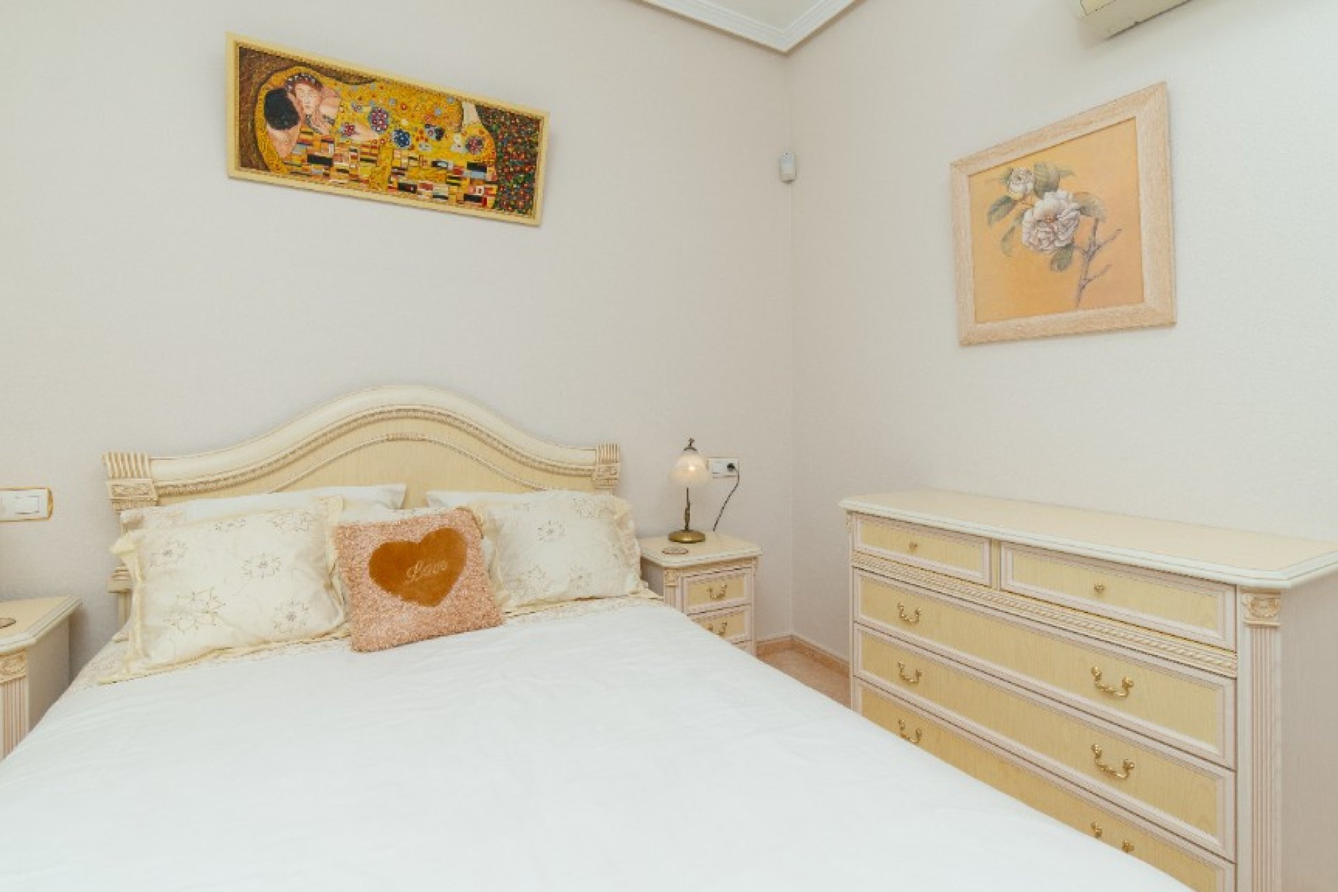 Reventa - Villa - Los Altos