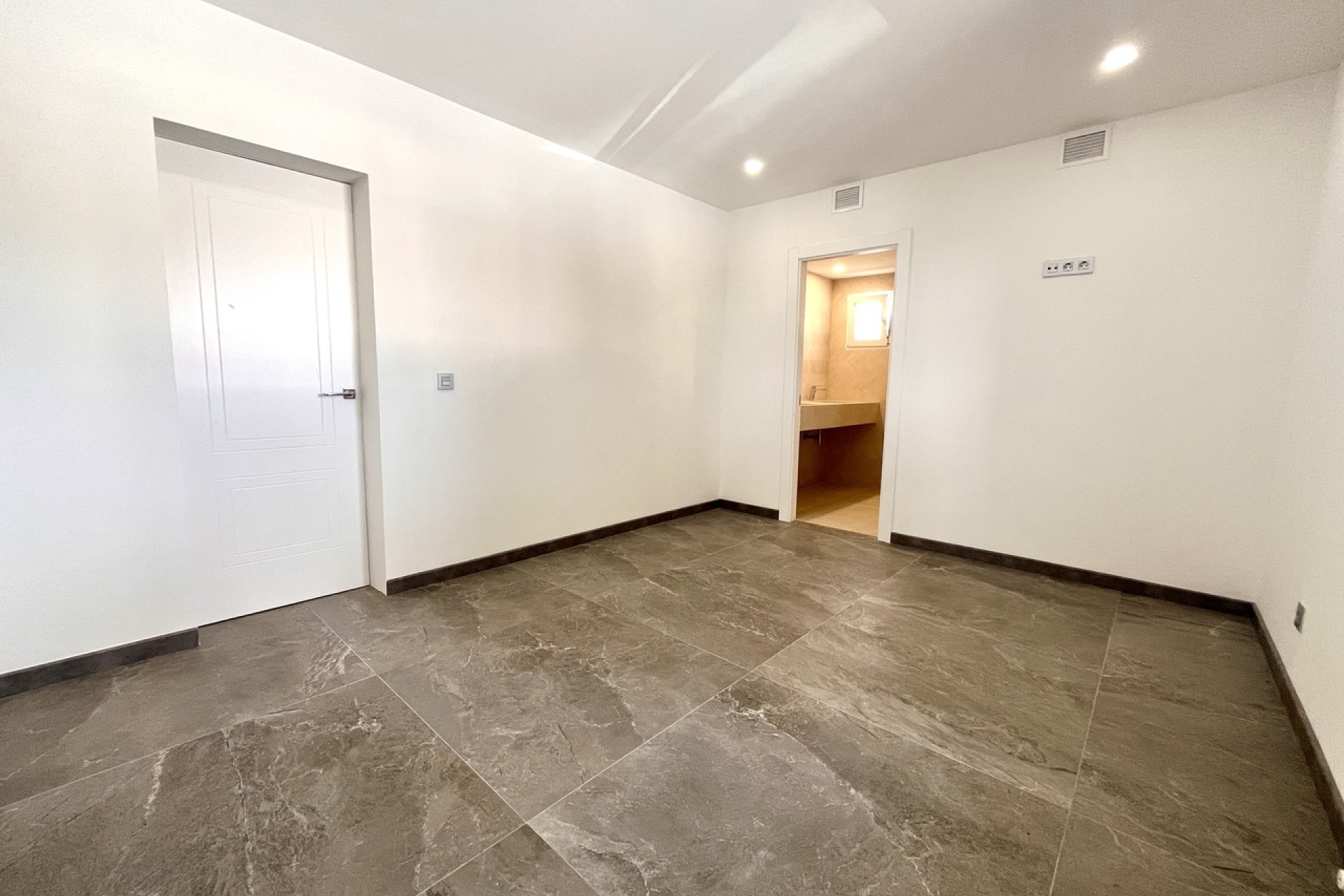 Reventa - Villa - Los Balcones
