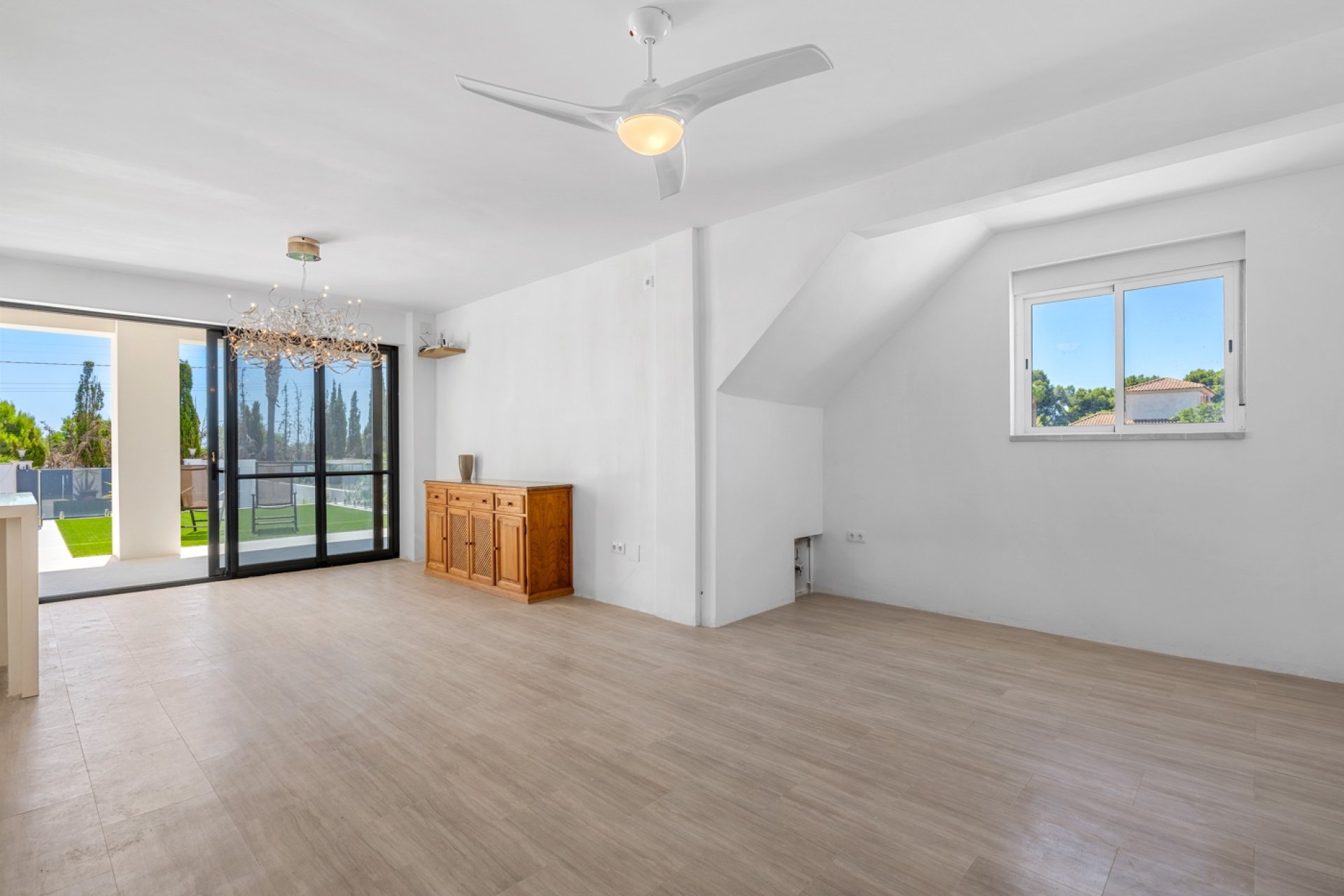 Reventa - Villa - Los Montesinos - La Herrada
