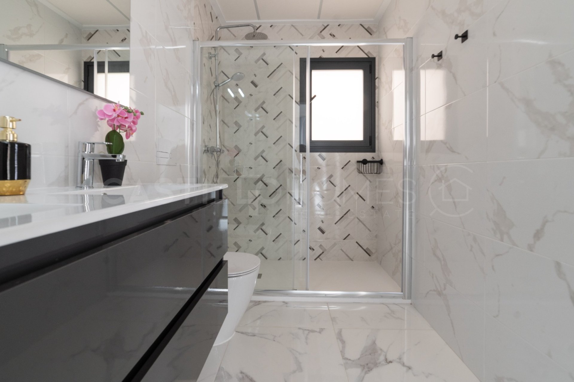 Reventa - Villa - Los Montesinos - La Herrada
