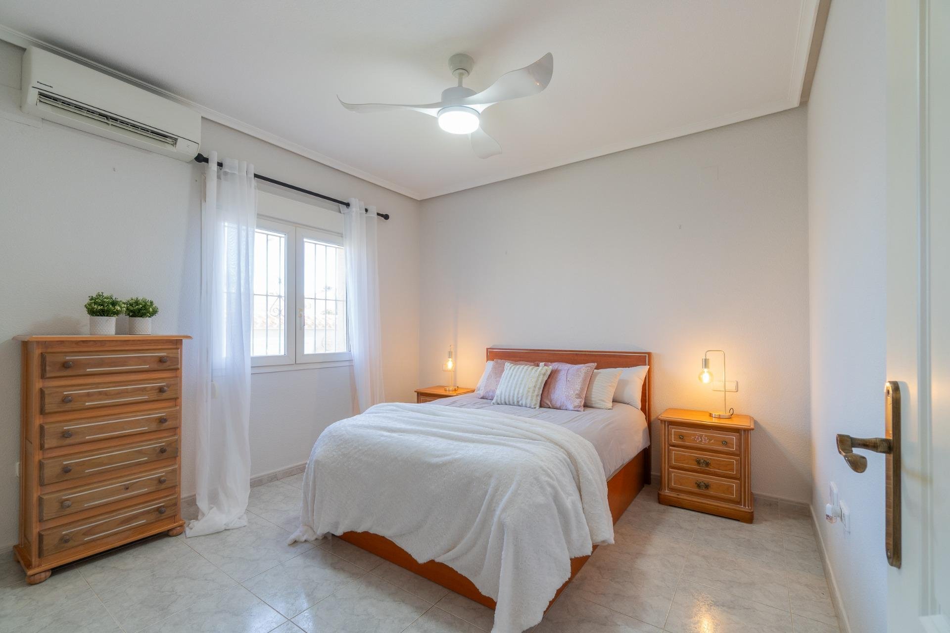 Reventa - Villa - Orihuela Costa - Playa Flamenca