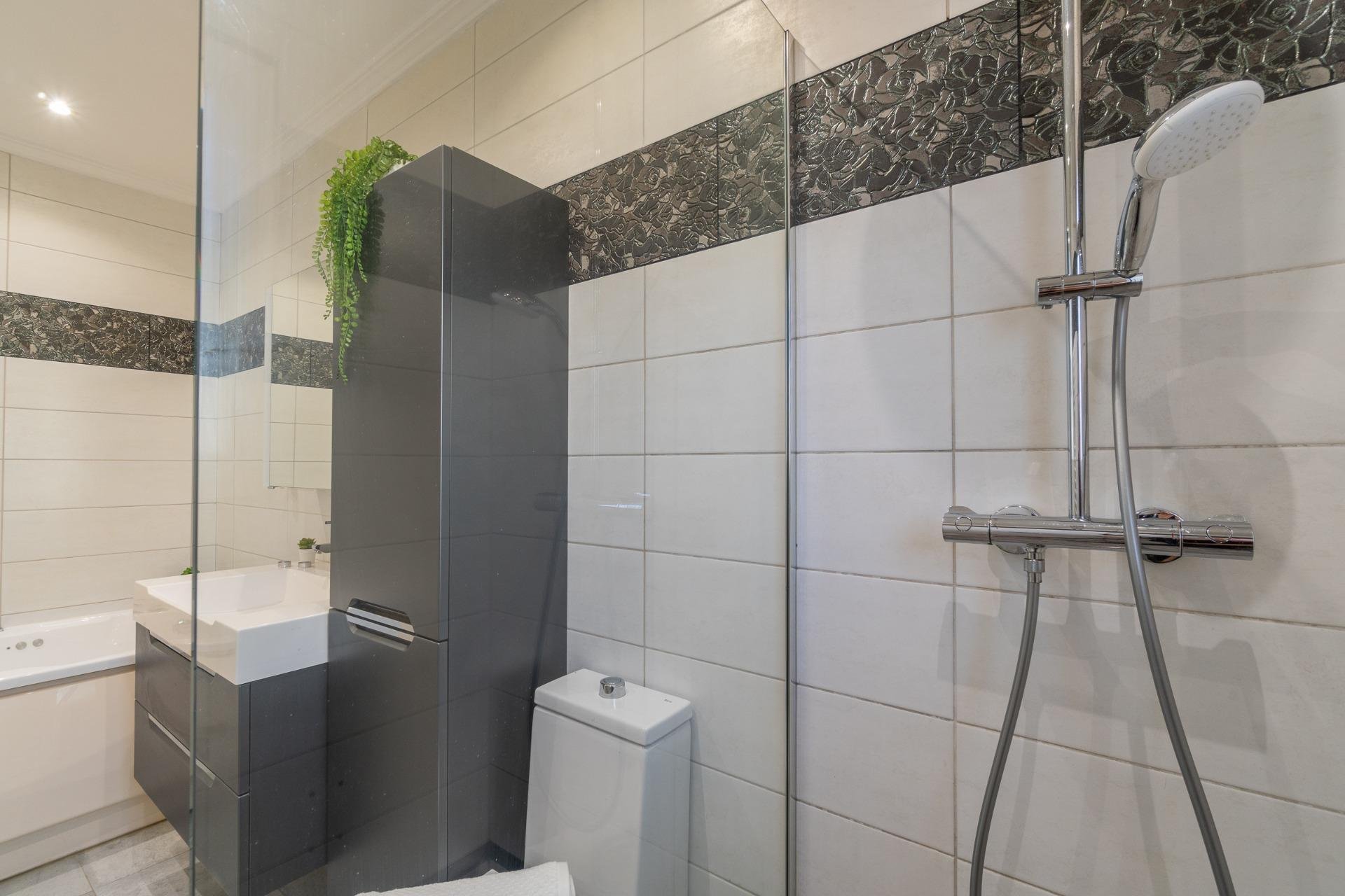 Reventa - Villa - Orihuela Costa - Playa Flamenca