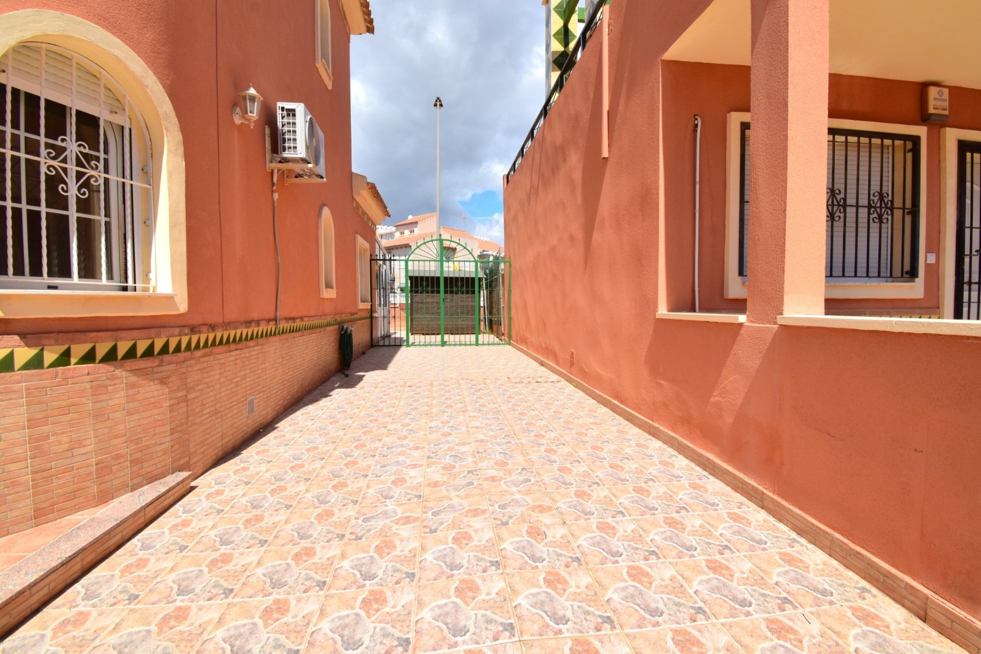 Reventa - Villa - Orihuela Costa - Playa Flamenca