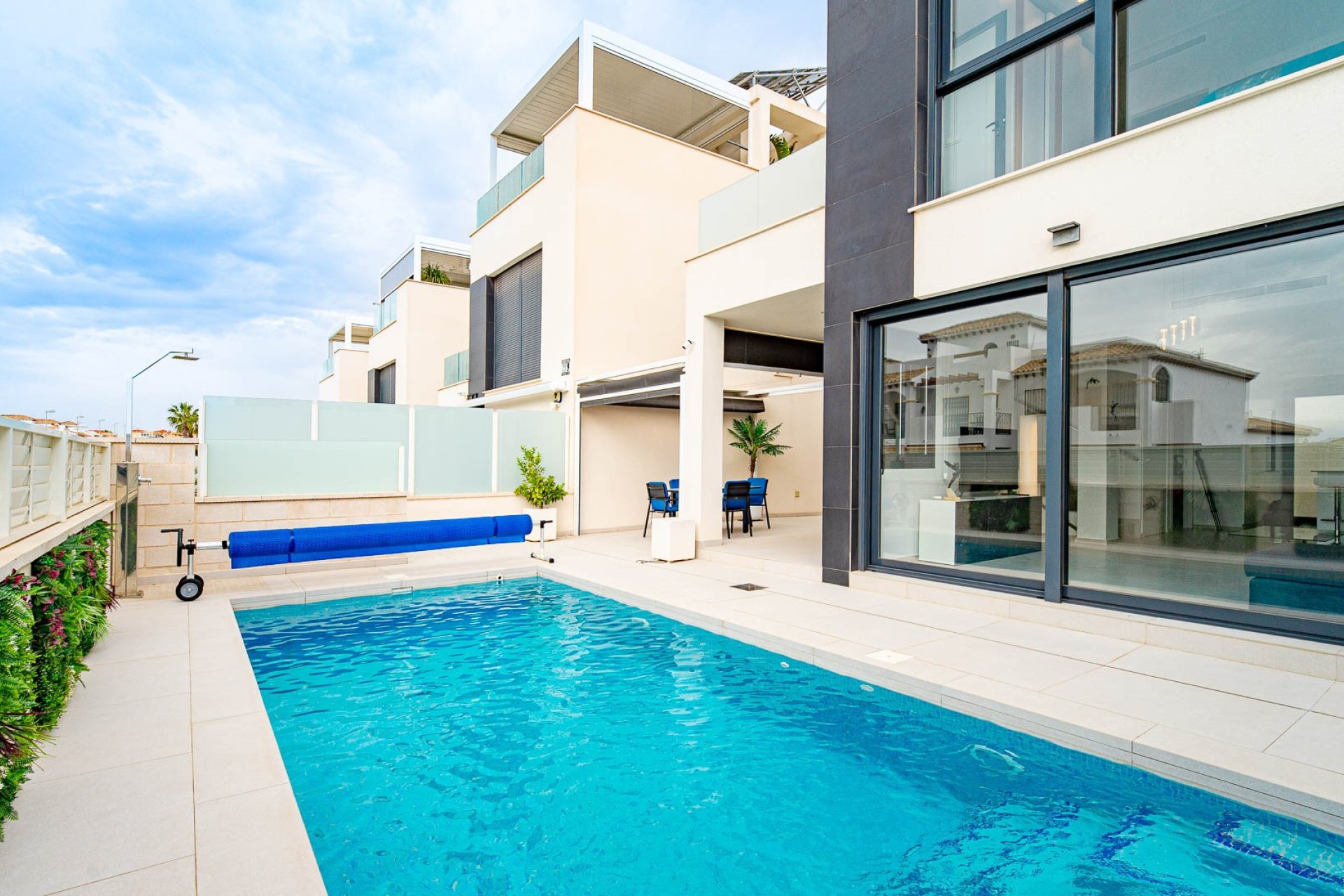 Reventa - Villa - Punta Prima