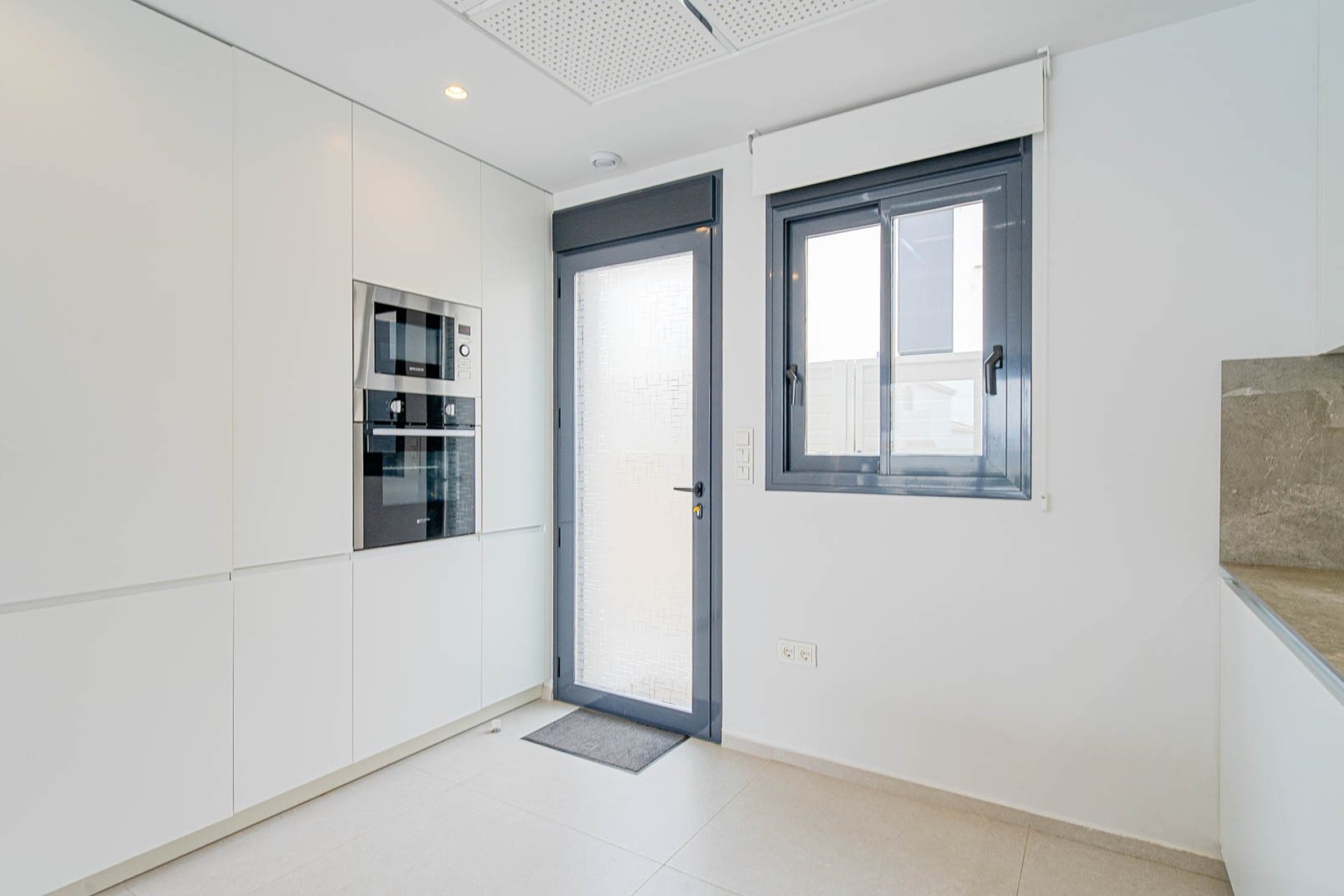 Reventa - Villa - Punta Prima