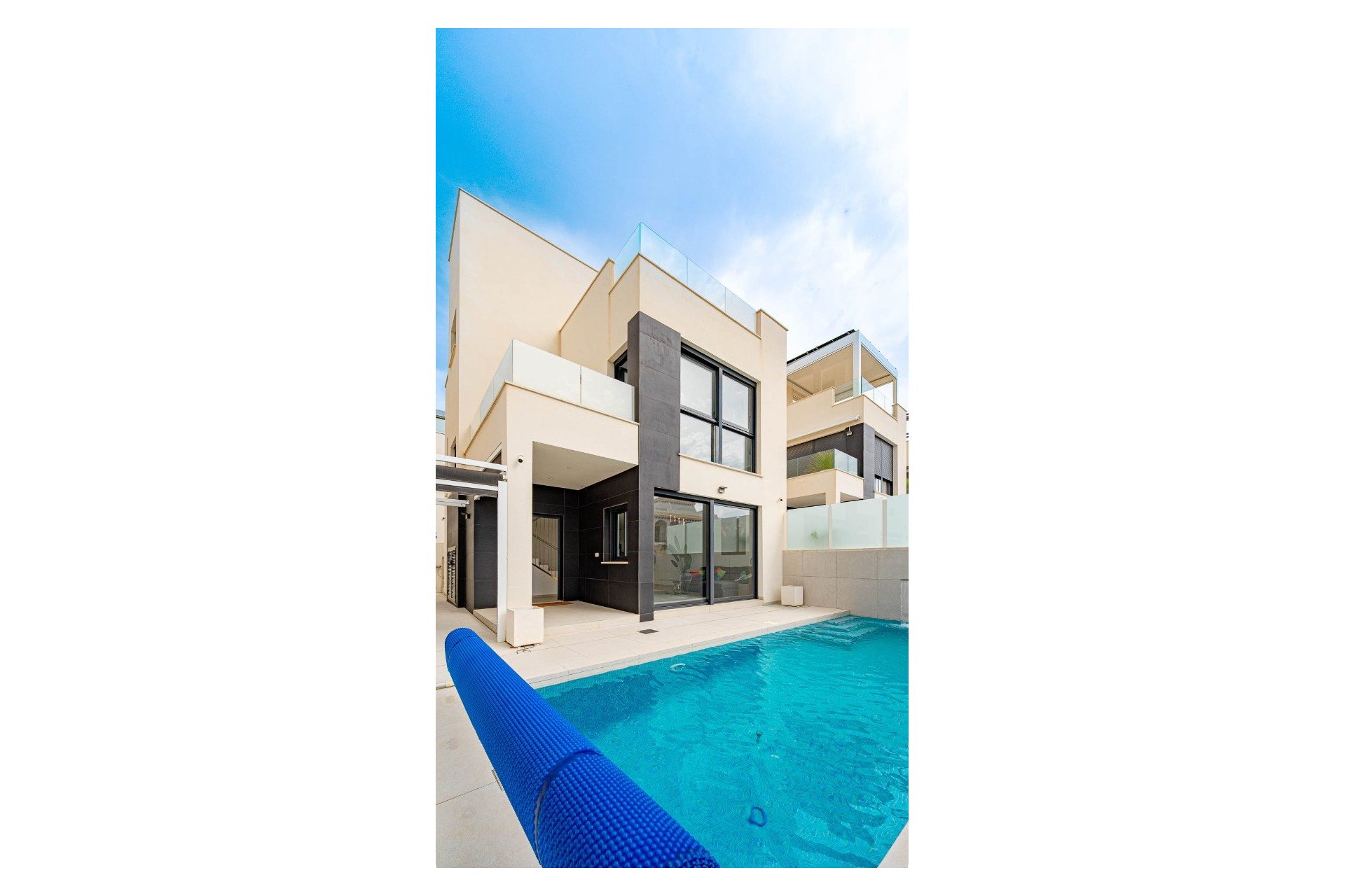 Reventa - Villa - Punta Prima