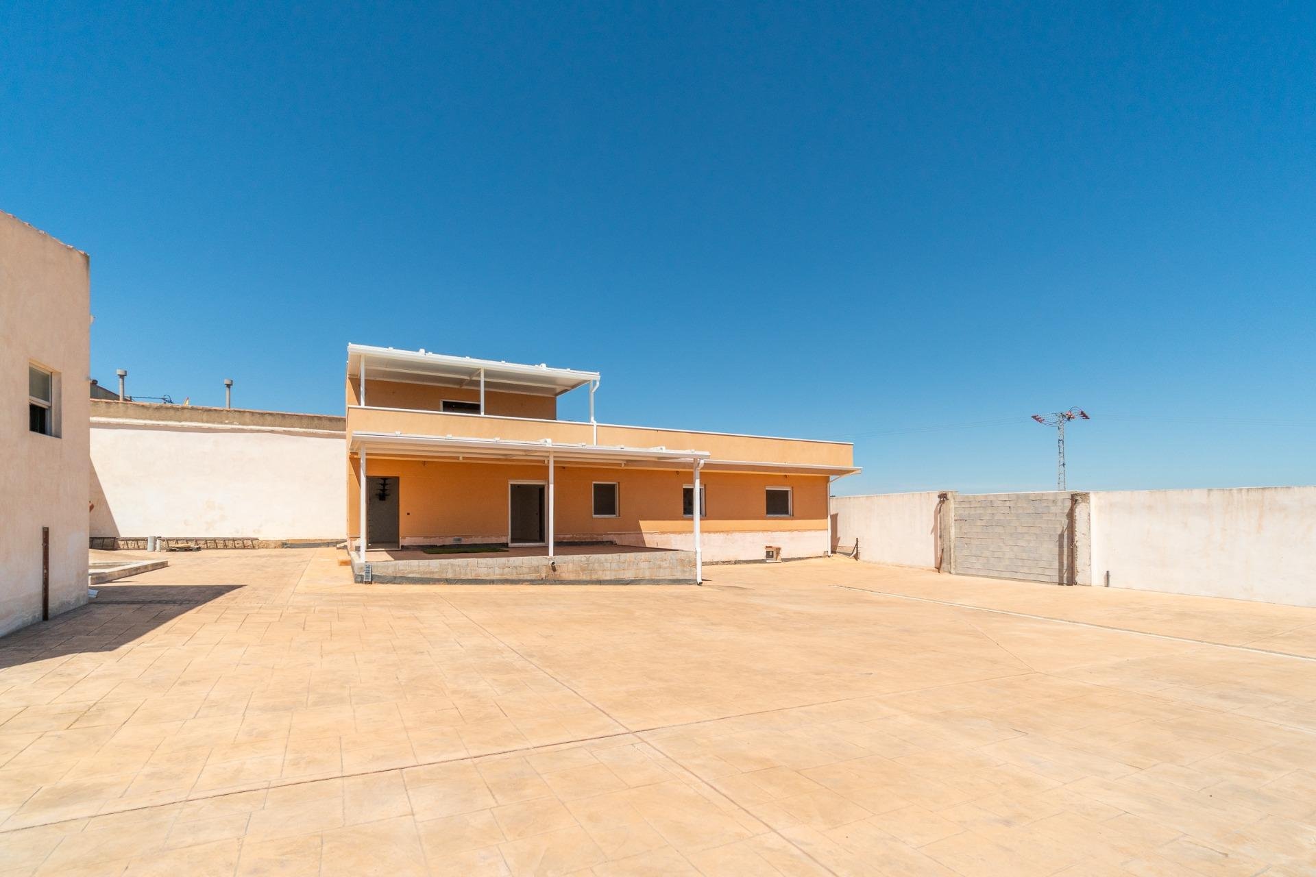 Reventa - Villa - San Miguel de Salinas - Torremendo