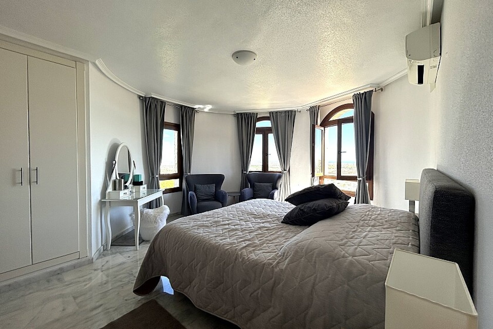 Reventa - Villa - San Miguel de Salinas