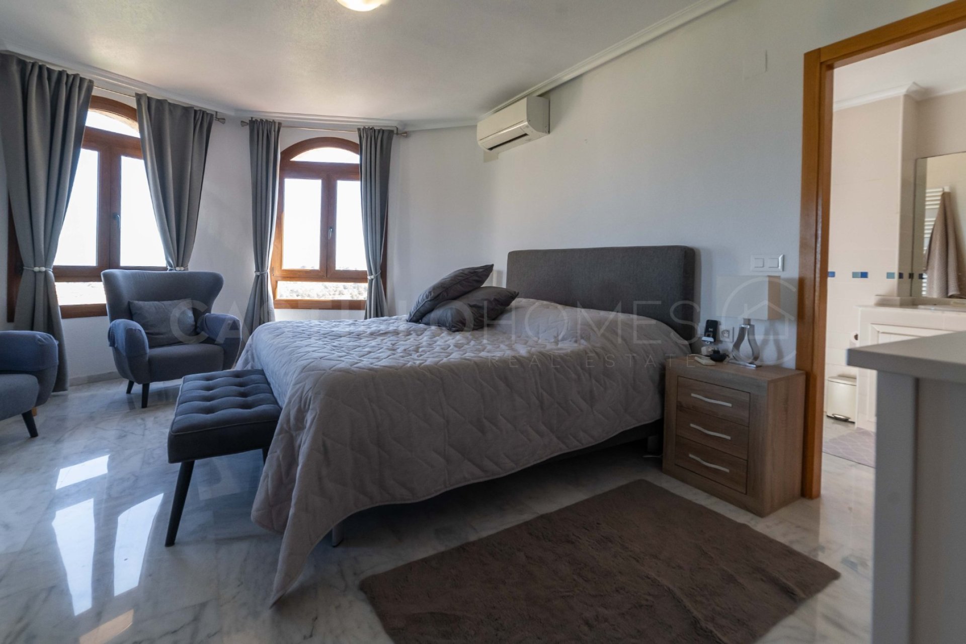 Reventa - Villa - San Miguel de Salinas