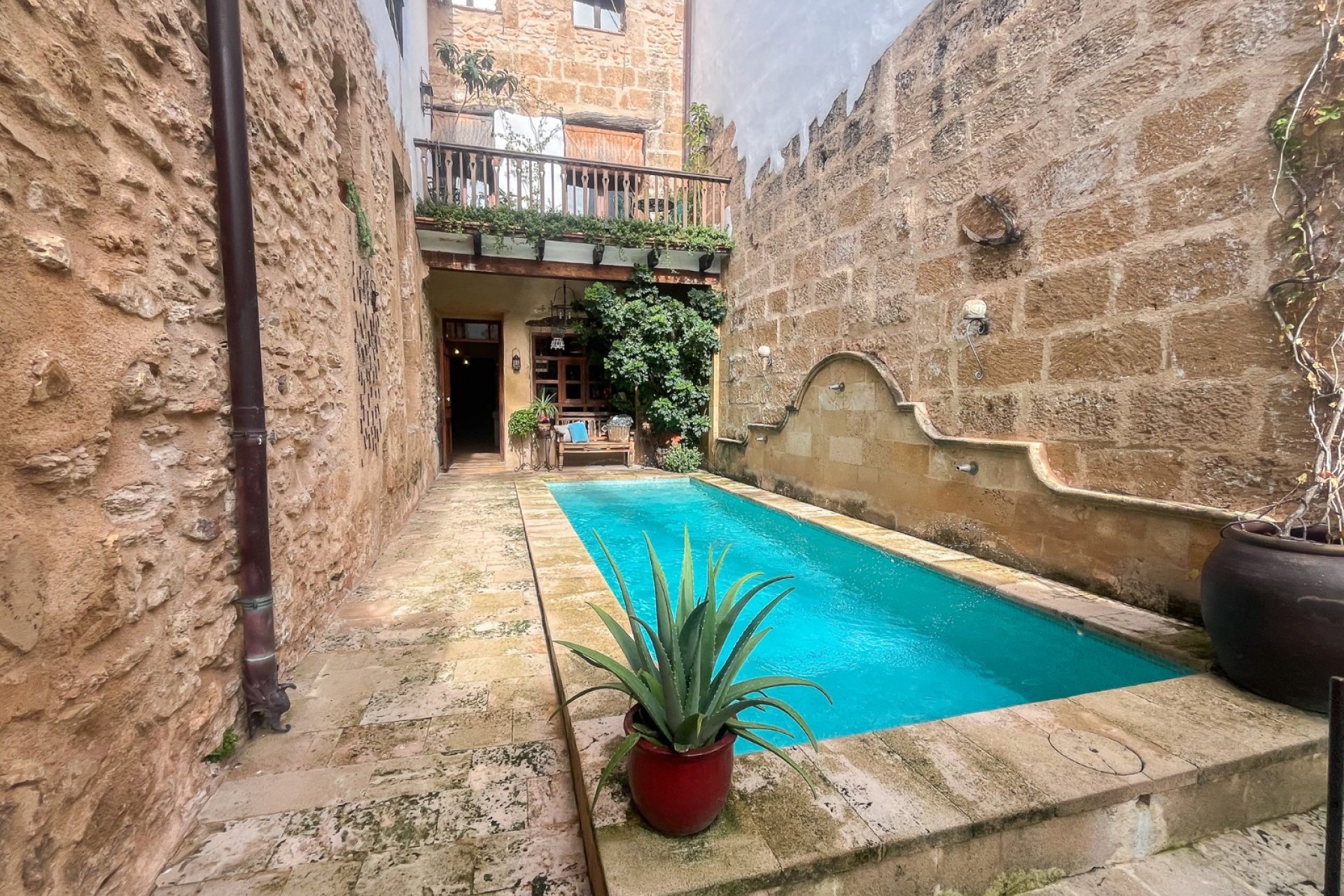 Reventa - Villa / Semi detached - Jávea