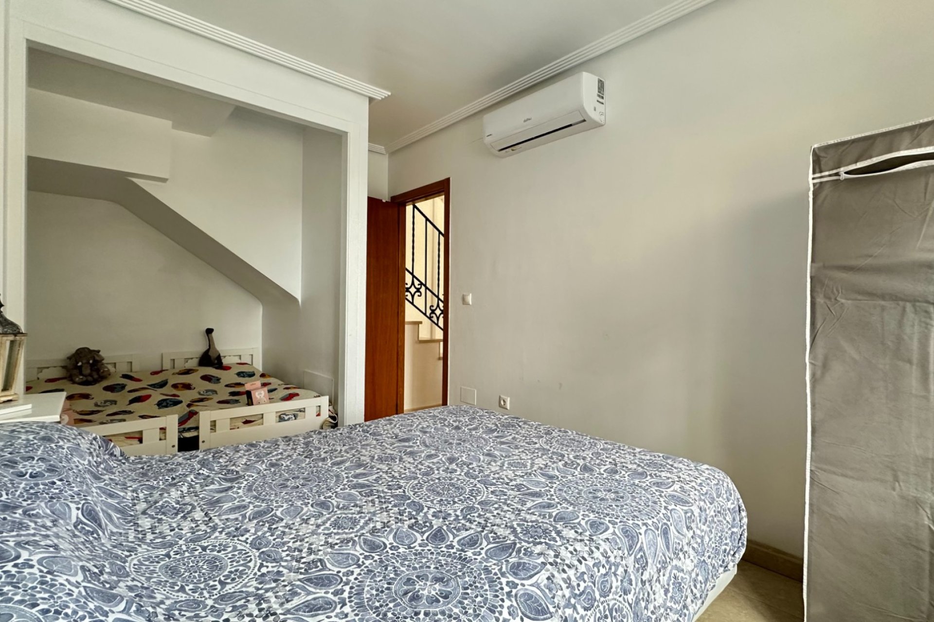Reventa - Villa / Semi detached - Los Montesinos - La Herrada
