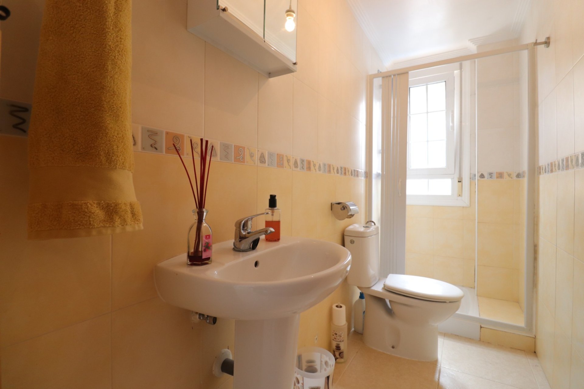 Reventa - Villa / Semi detached - Los Montesinos - La Herrada