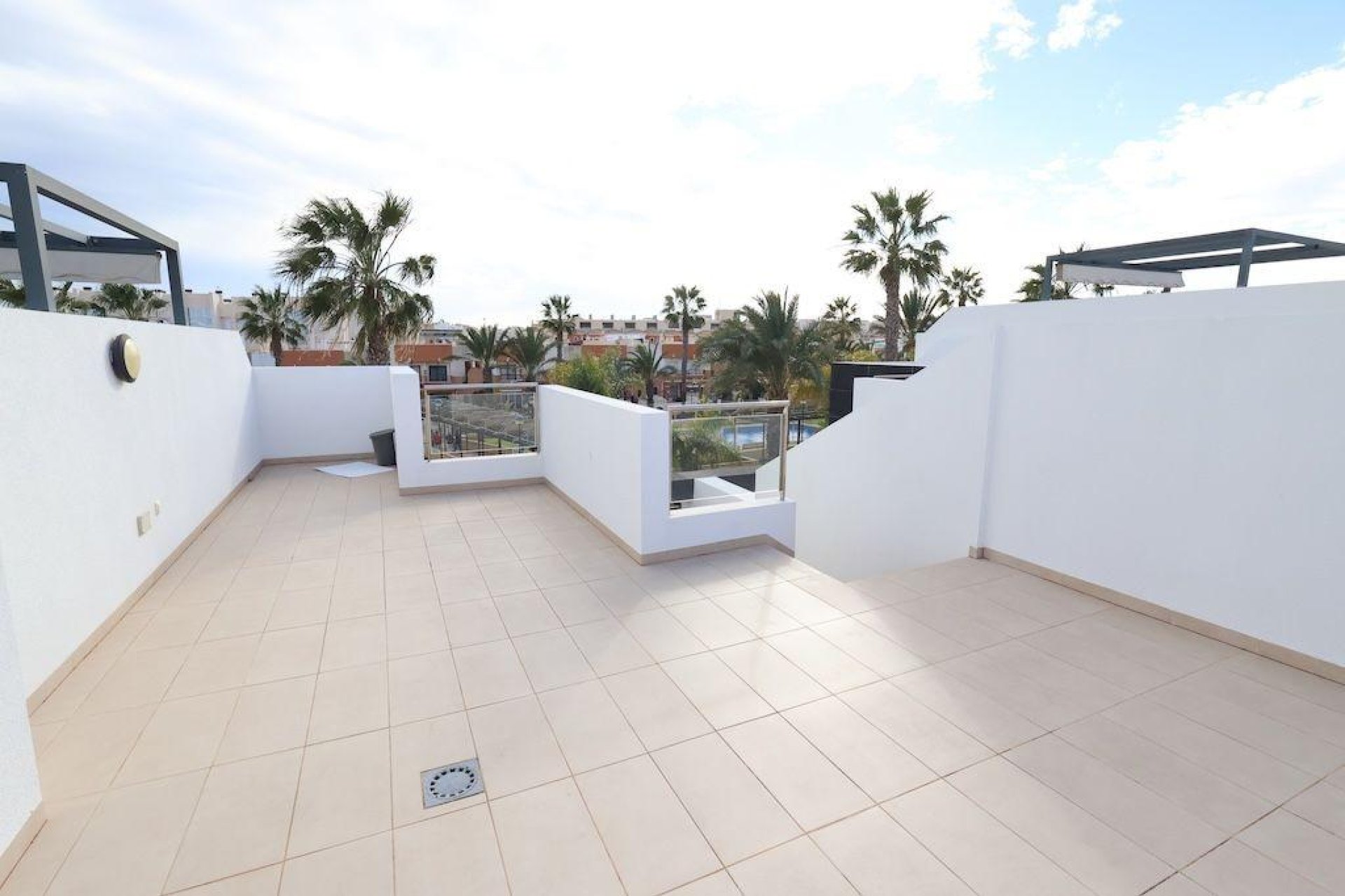 Reventa - Villa / Semi detached - Orihuela Costa - Los Dolses