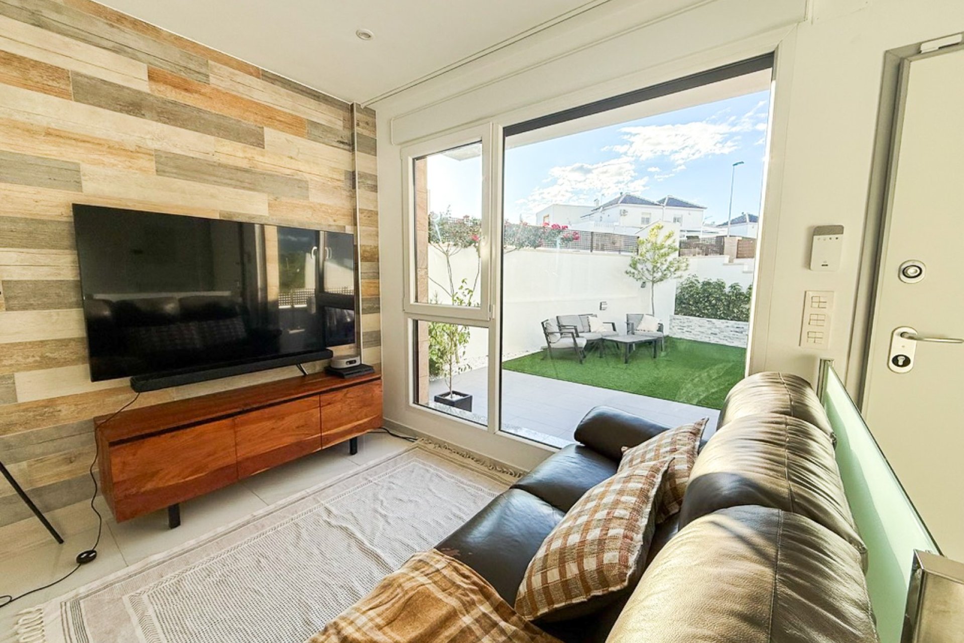 Reventa - Villa / Semi detached - Torrevieja - Los Balcones
